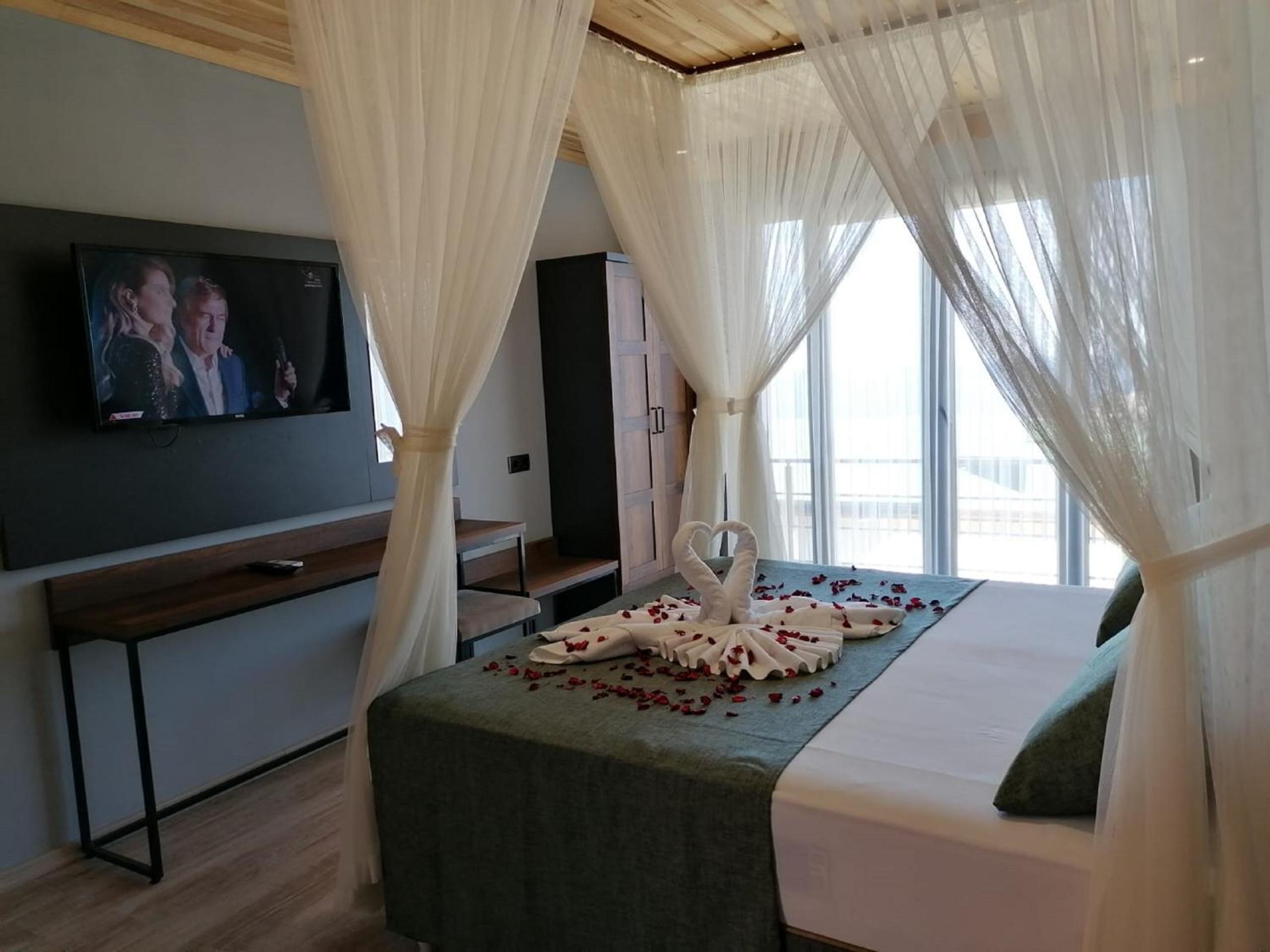 One-Bedroom Villa - Photo 12