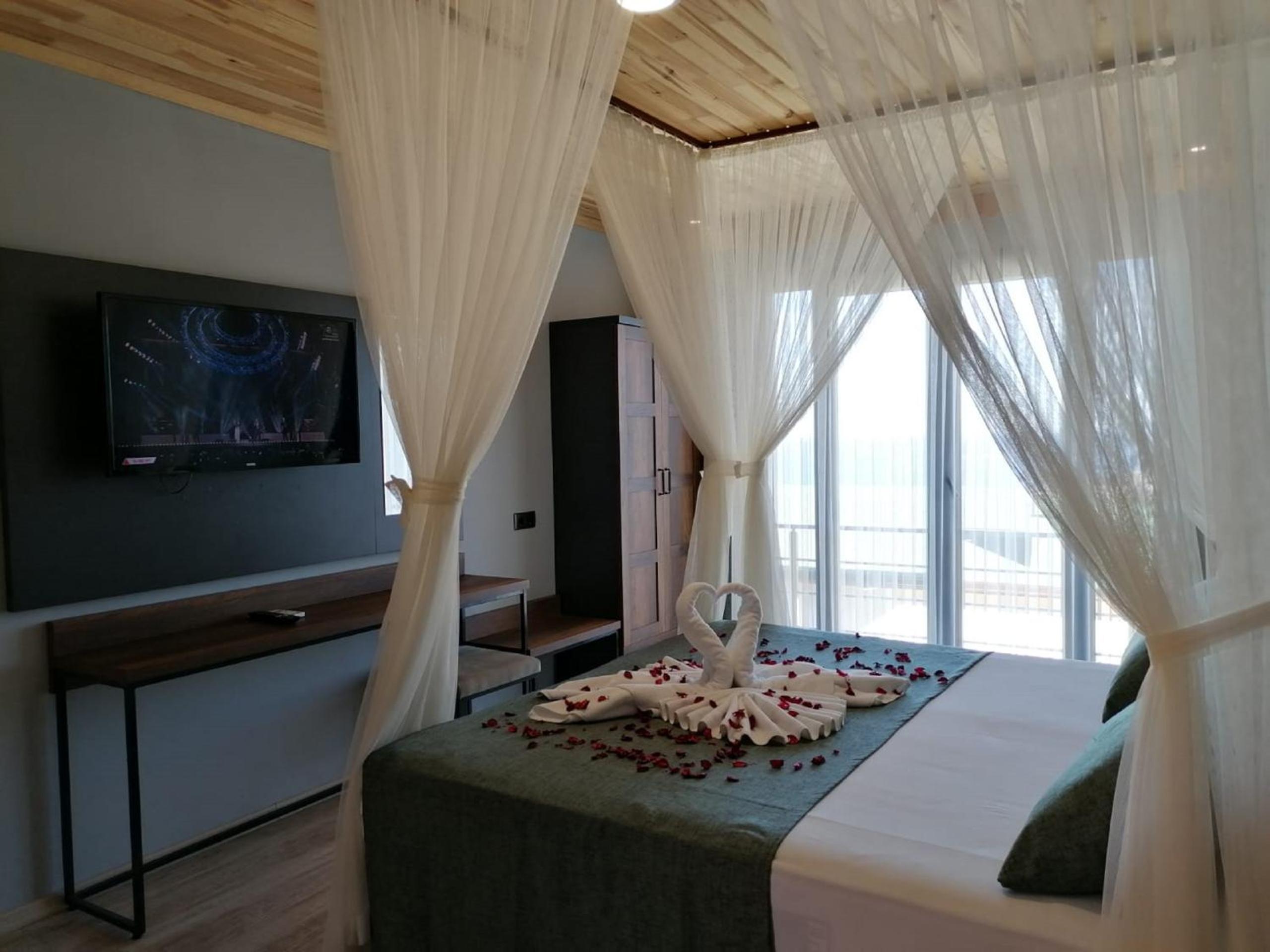 One-Bedroom Villa - Photo 7