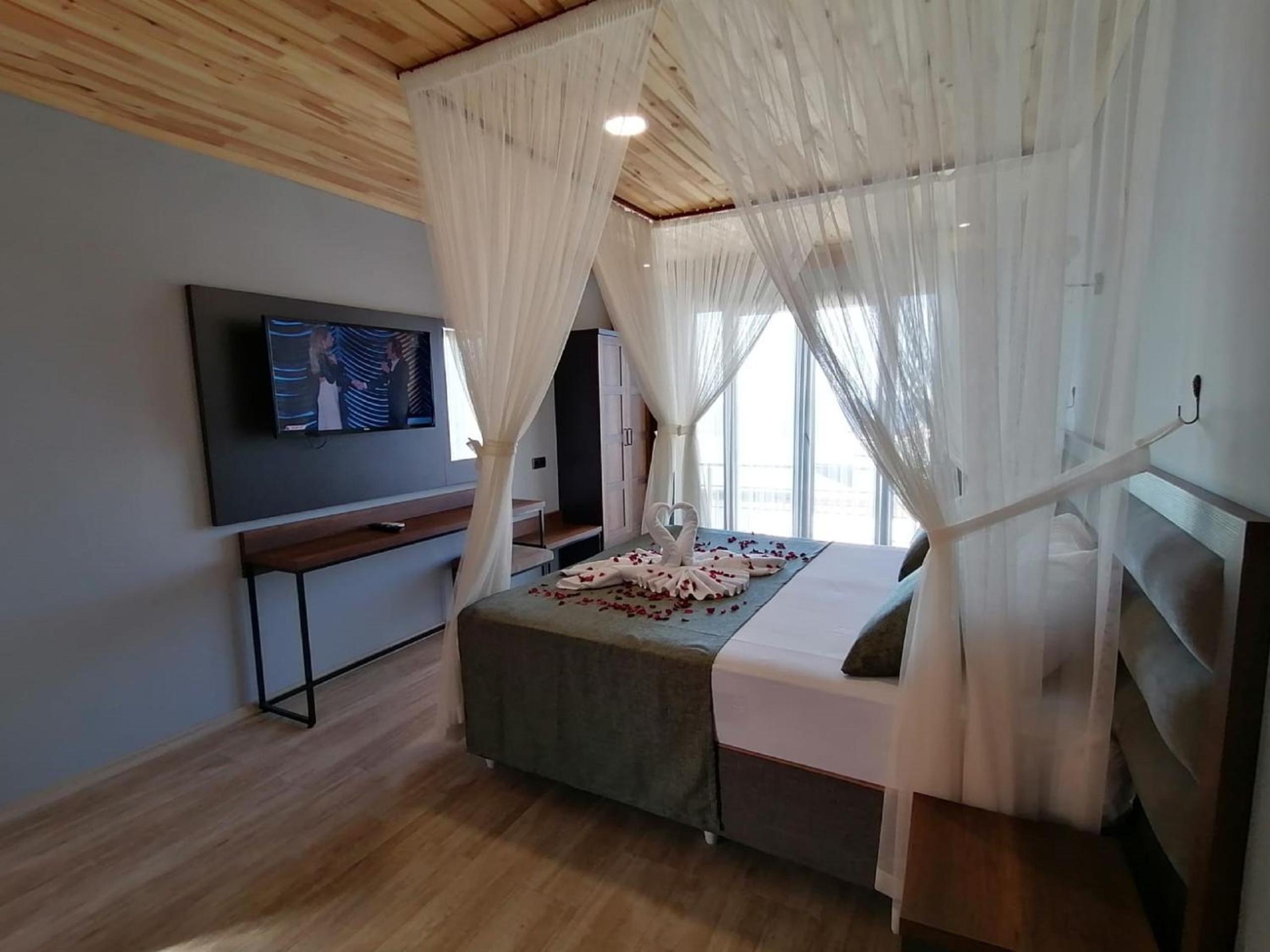 One-Bedroom Villa - Photo 1