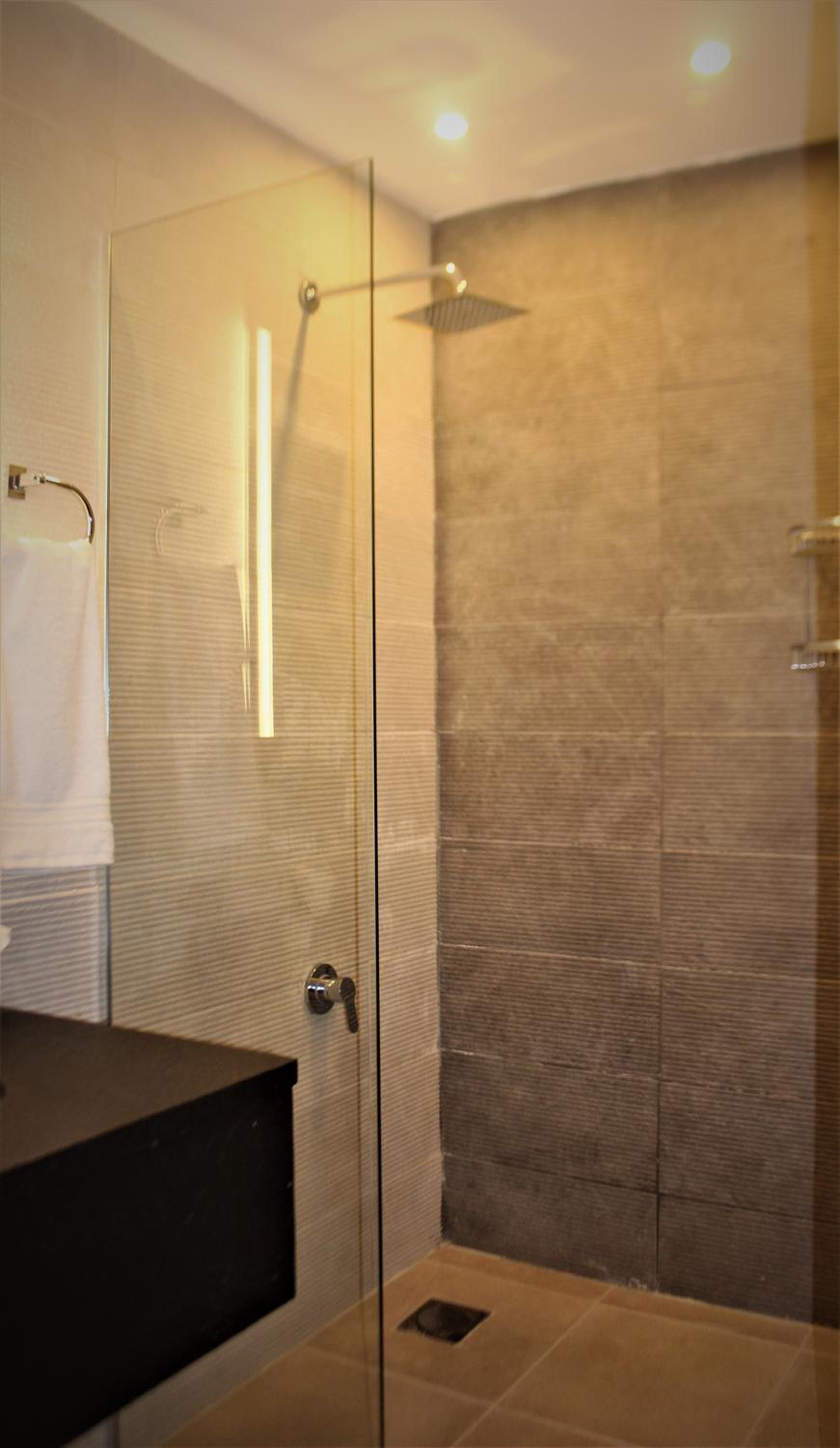 Standard Double Room - Photo 3