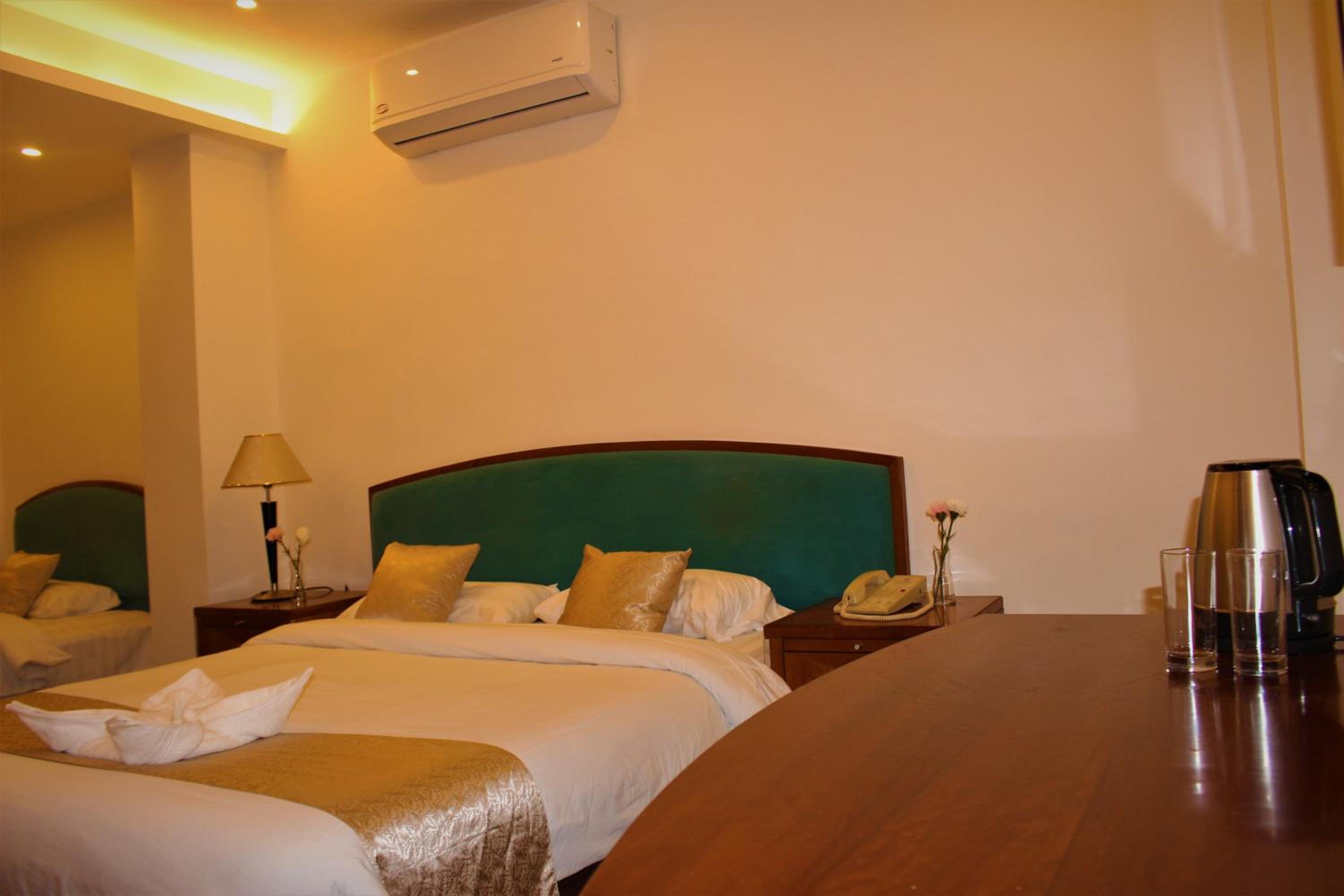 Standard Triple Room - Photo 2