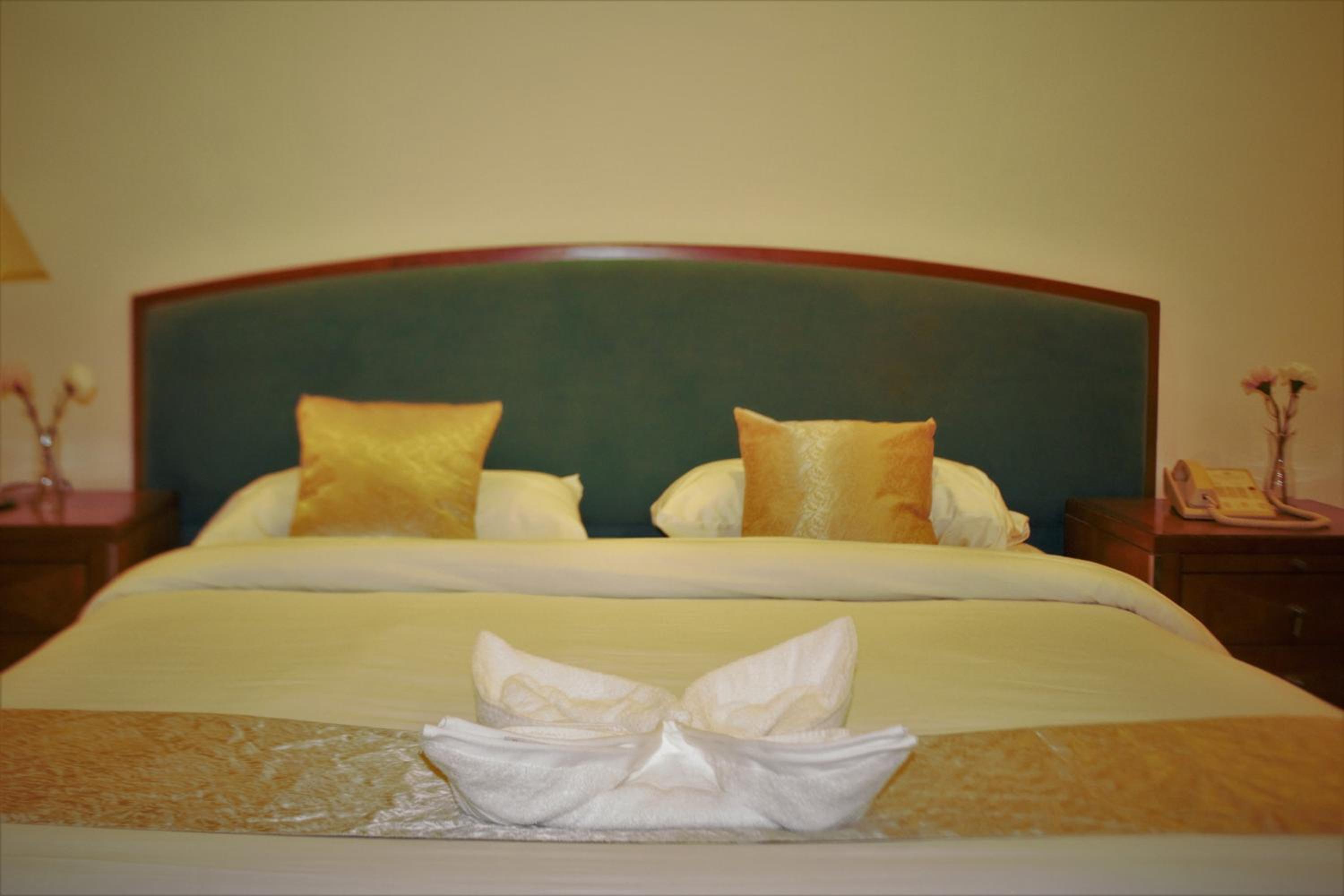 Two-Bedroom Suite - Photo 3