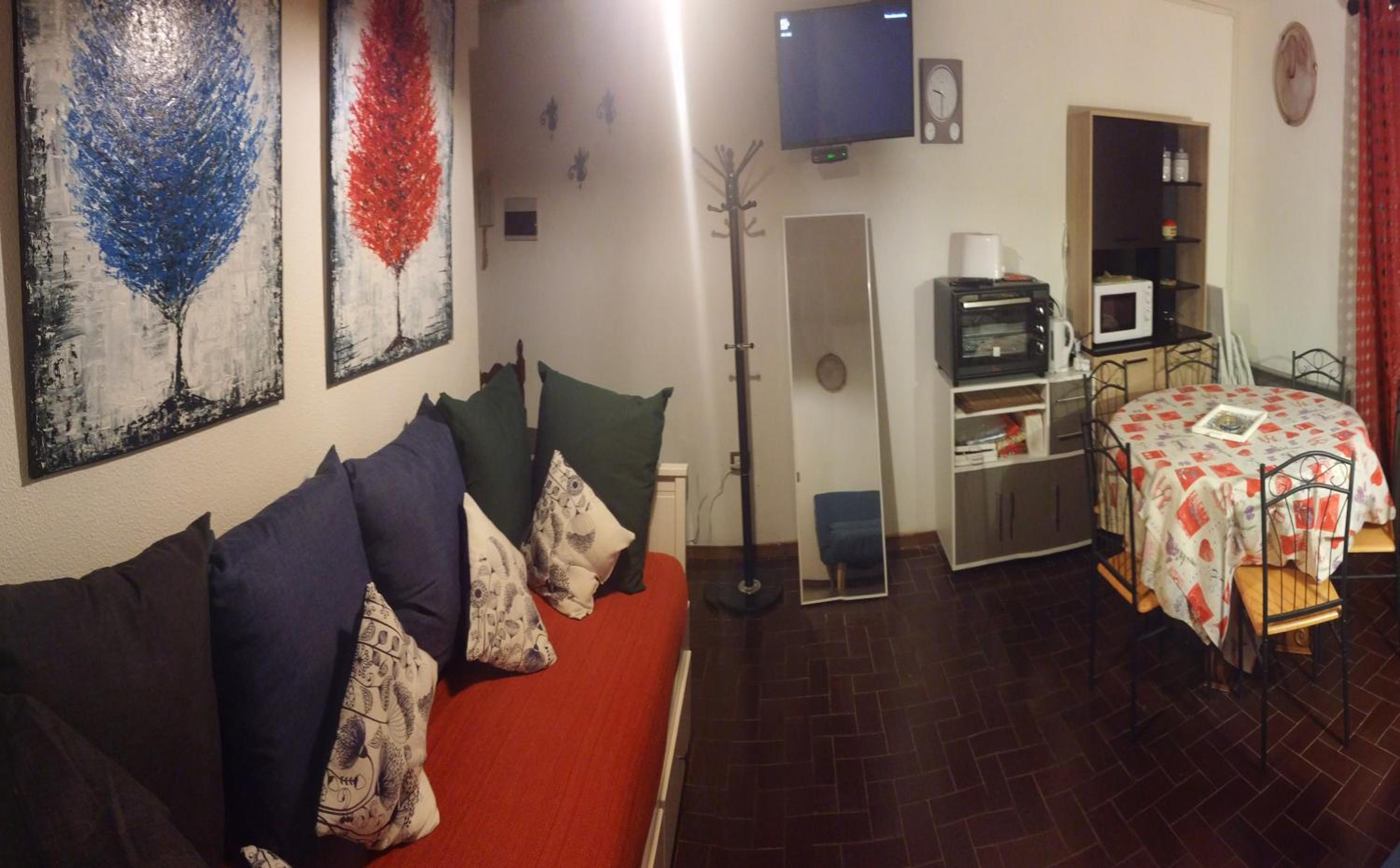Two-Bedroom Apartment - Photo 15