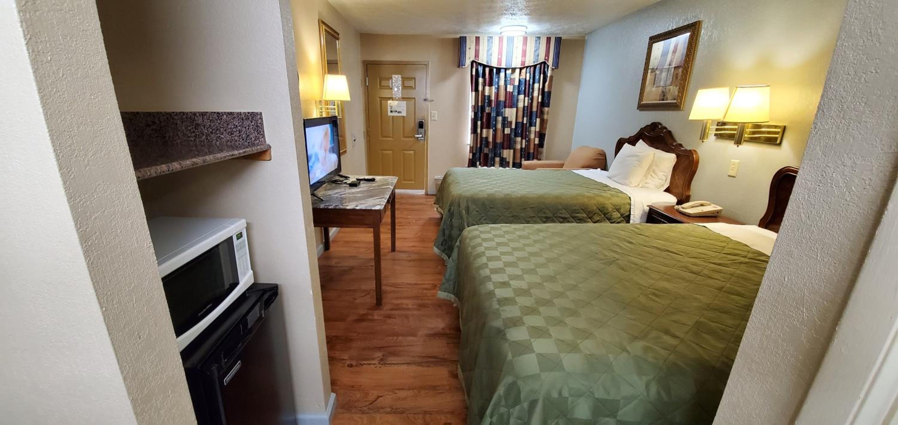 Double Room with Two Double Beds - Photo 6