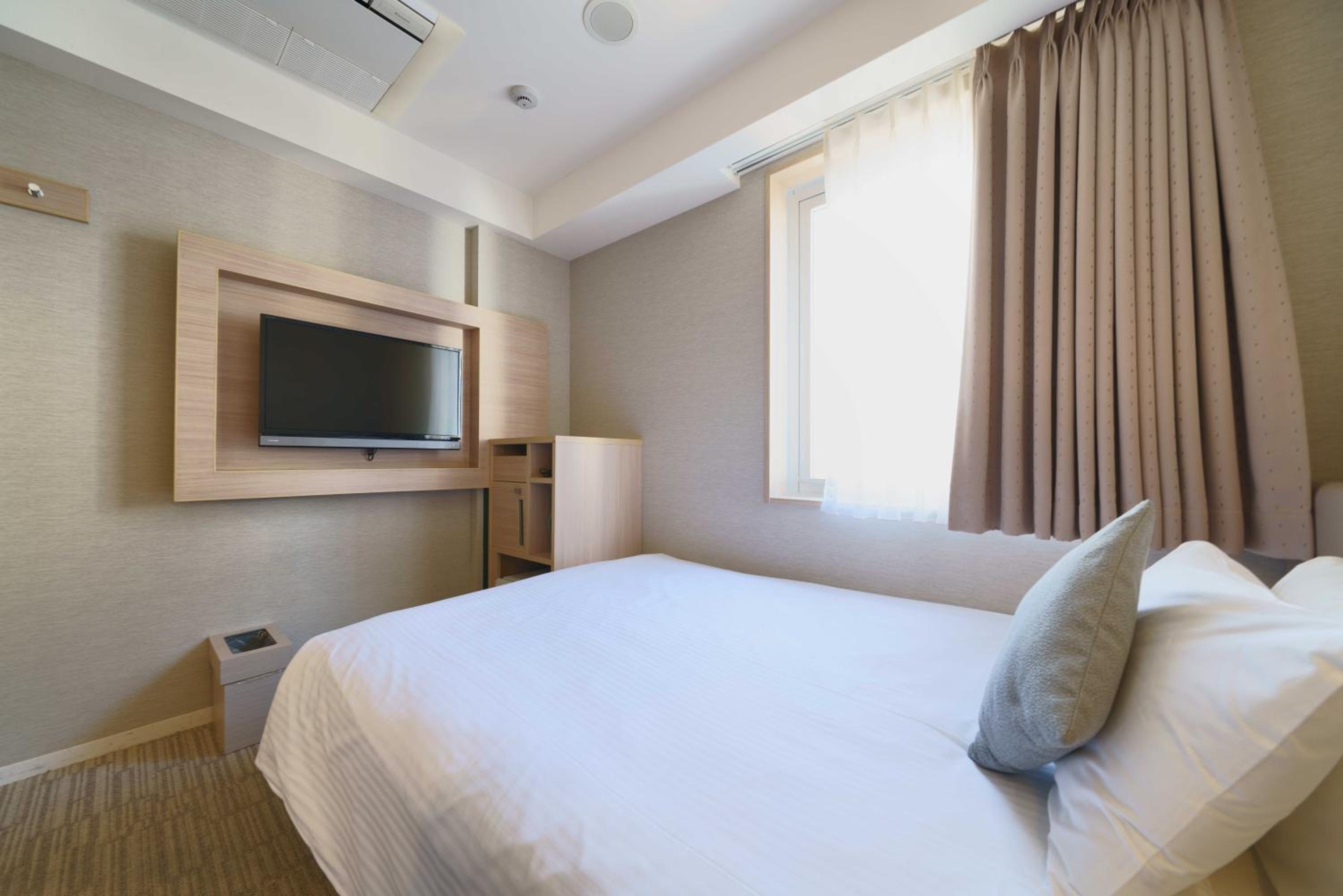 Standard Double Room B - Smoking photo 1