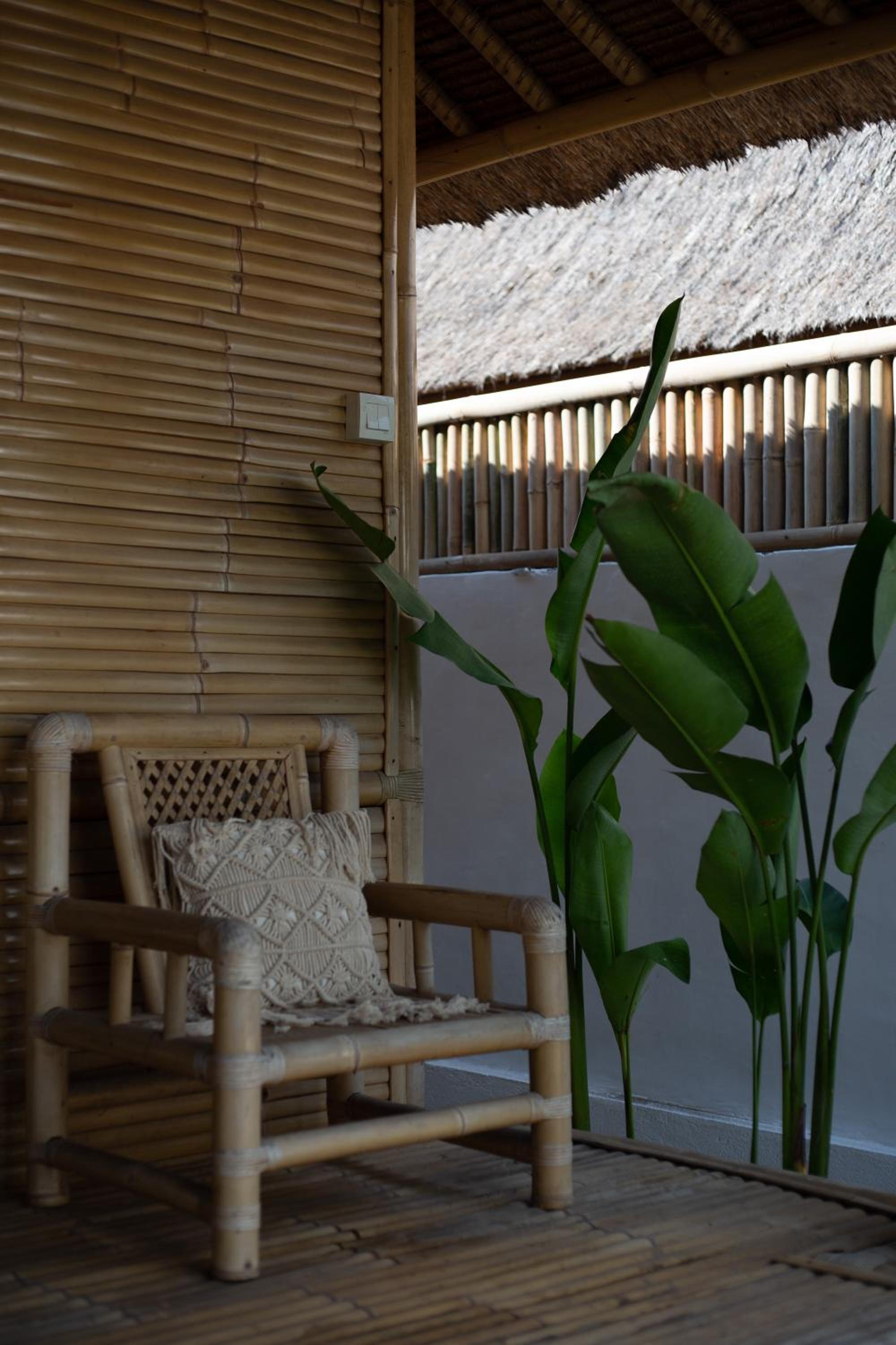 Deluxe Bungalow with Garden View photo 3