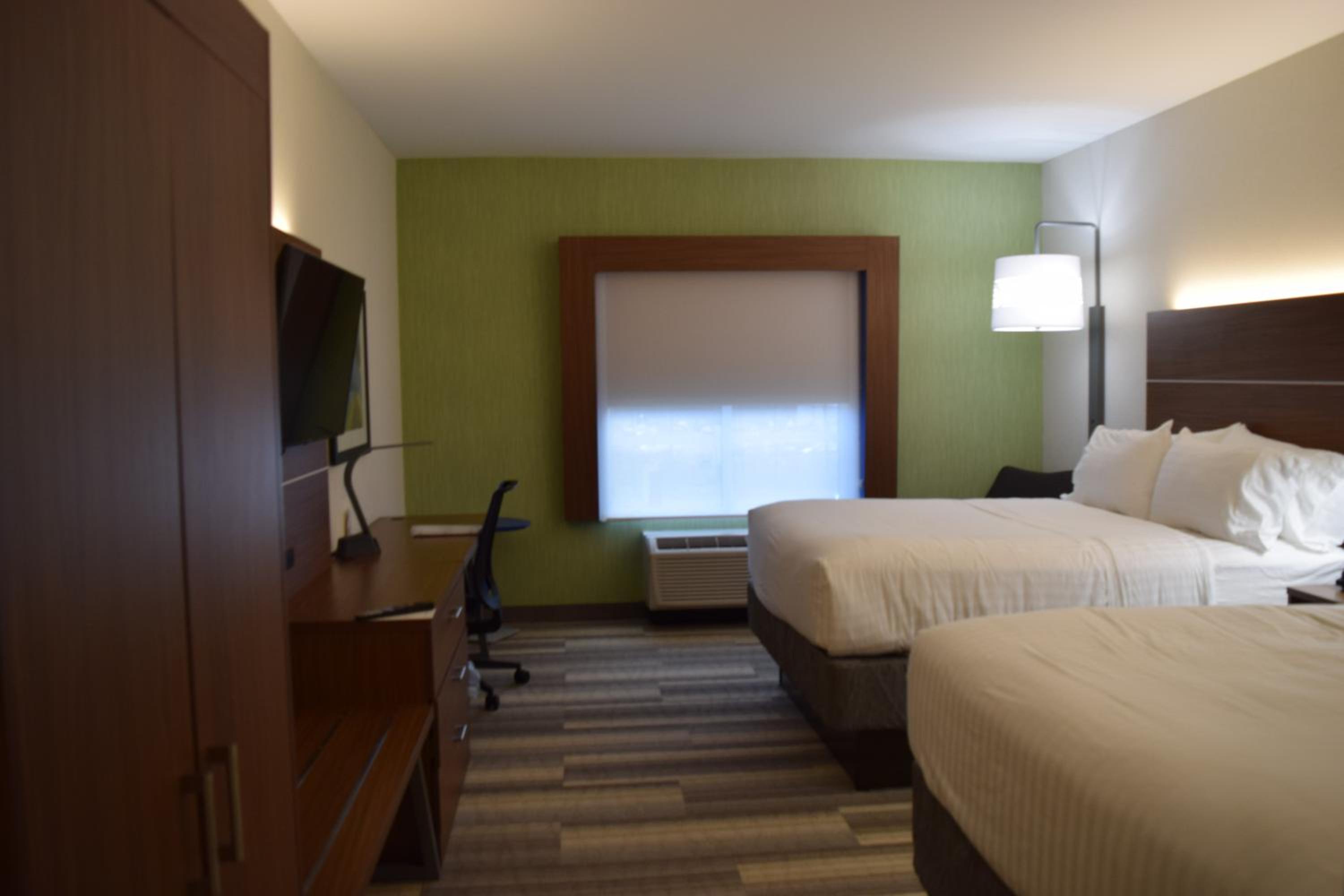 Standard Queen Room with Two Queen Beds