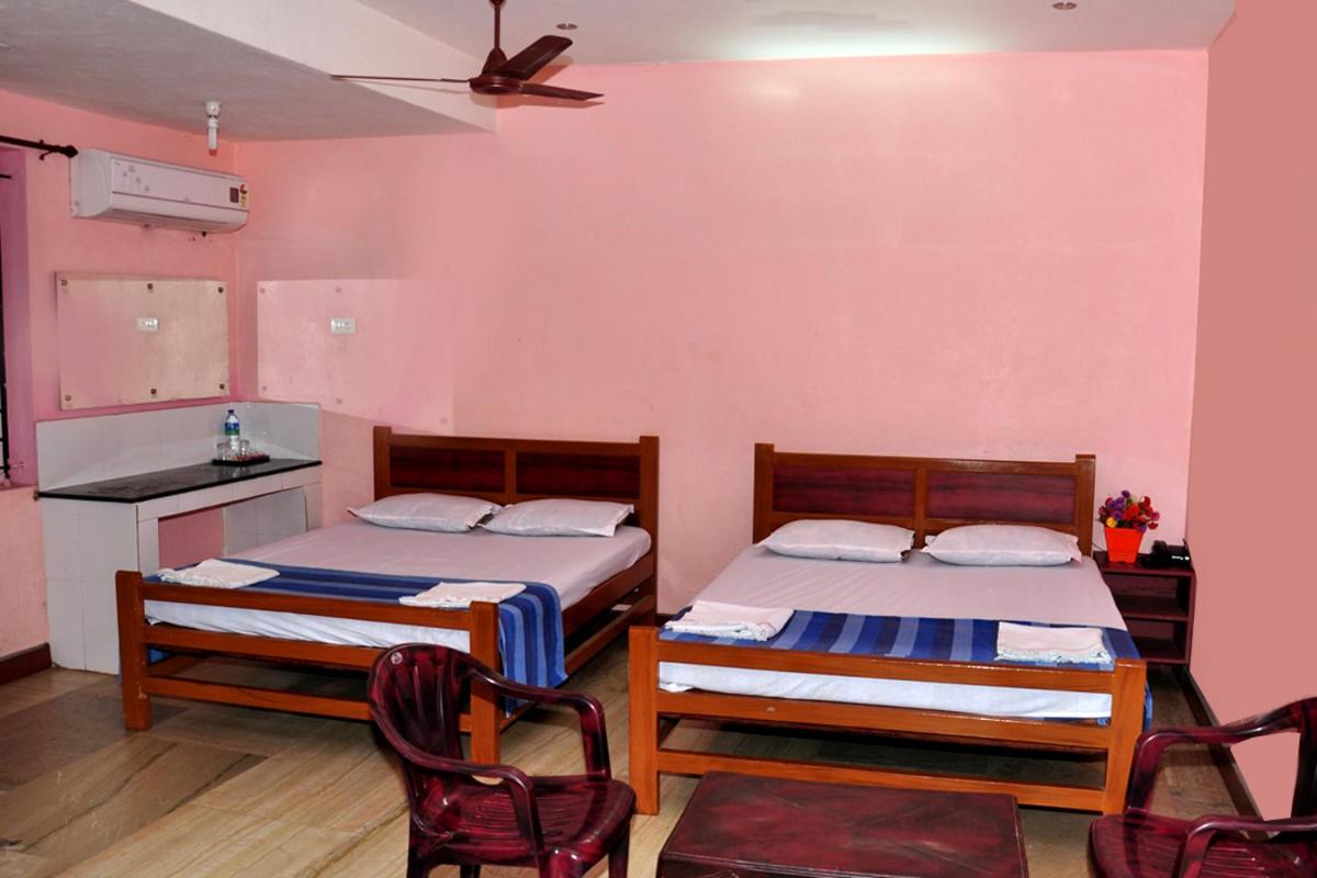 Basic Triple Room photo 3