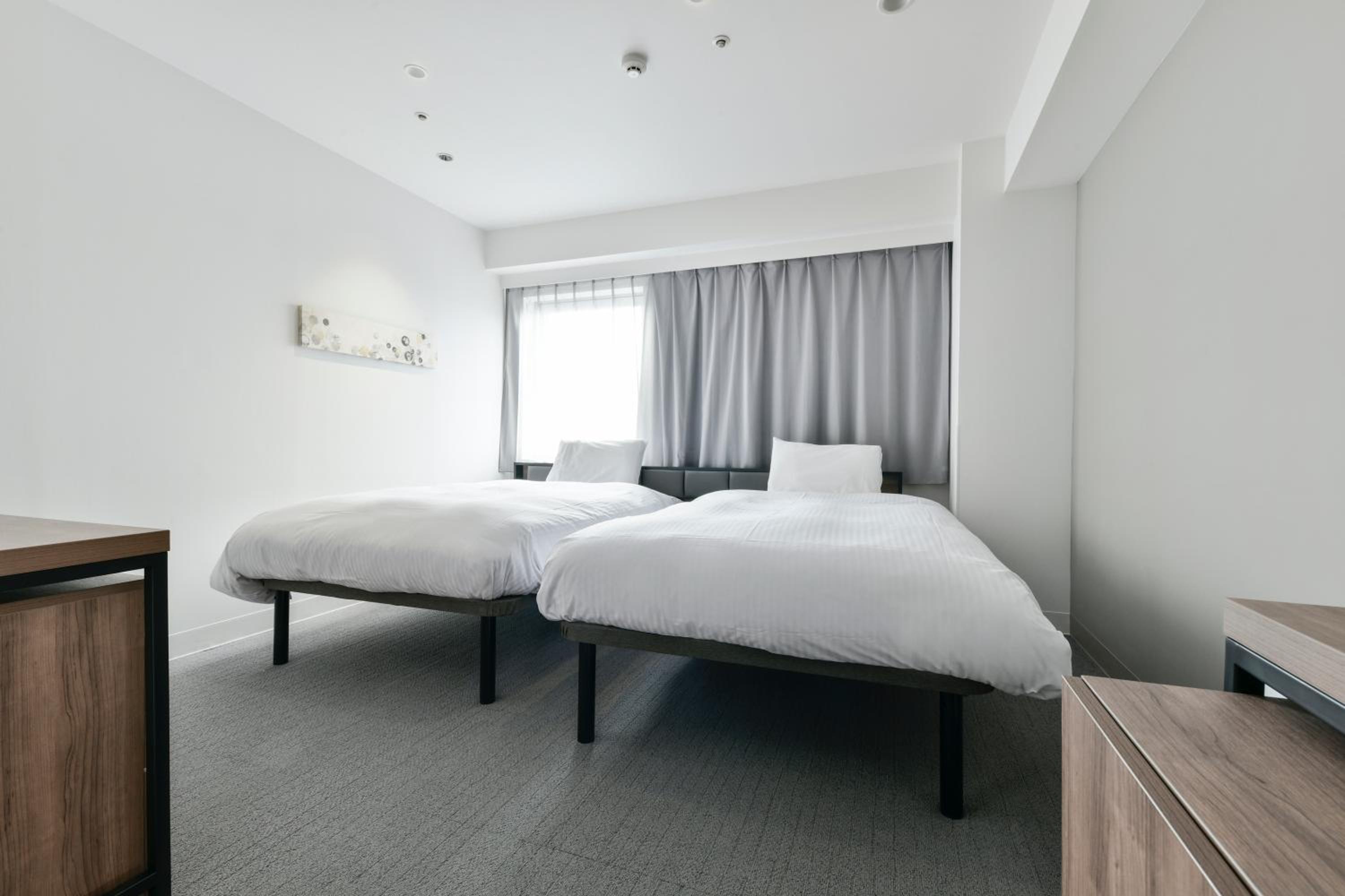 Standard Twin Room - Photo 1