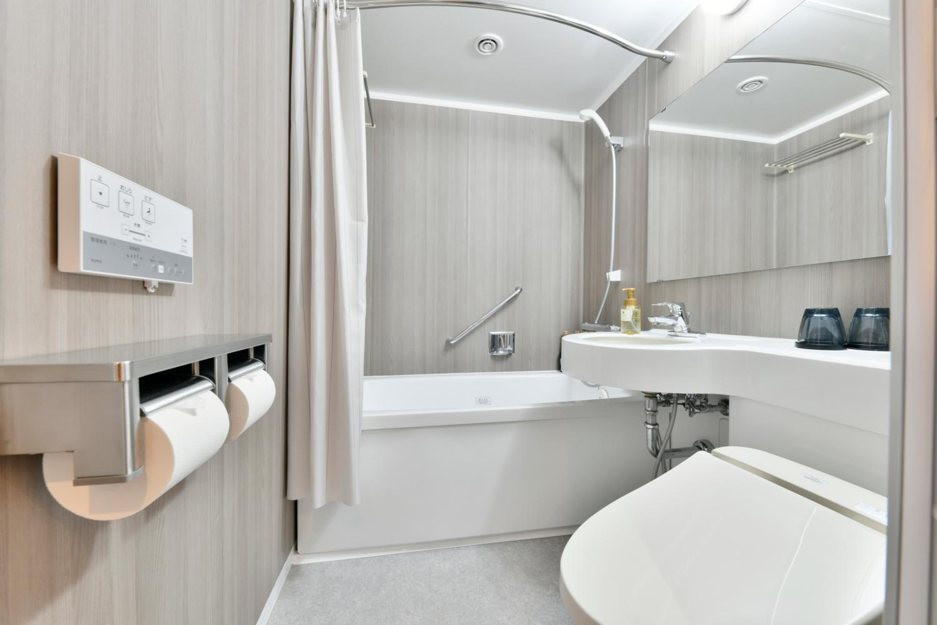 Superior Twin Room - Photo 4