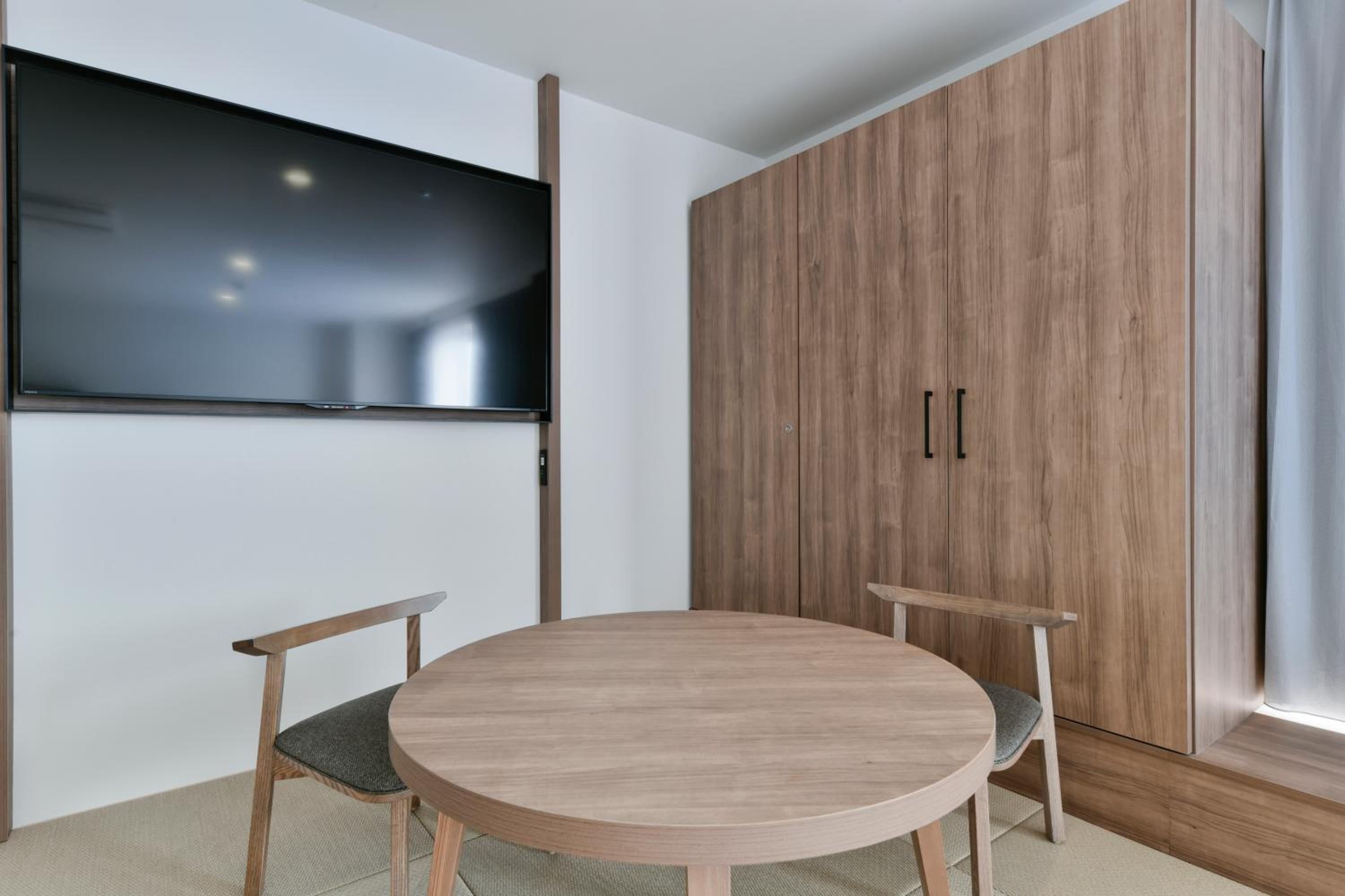 Premium Twin Room - Photo 5