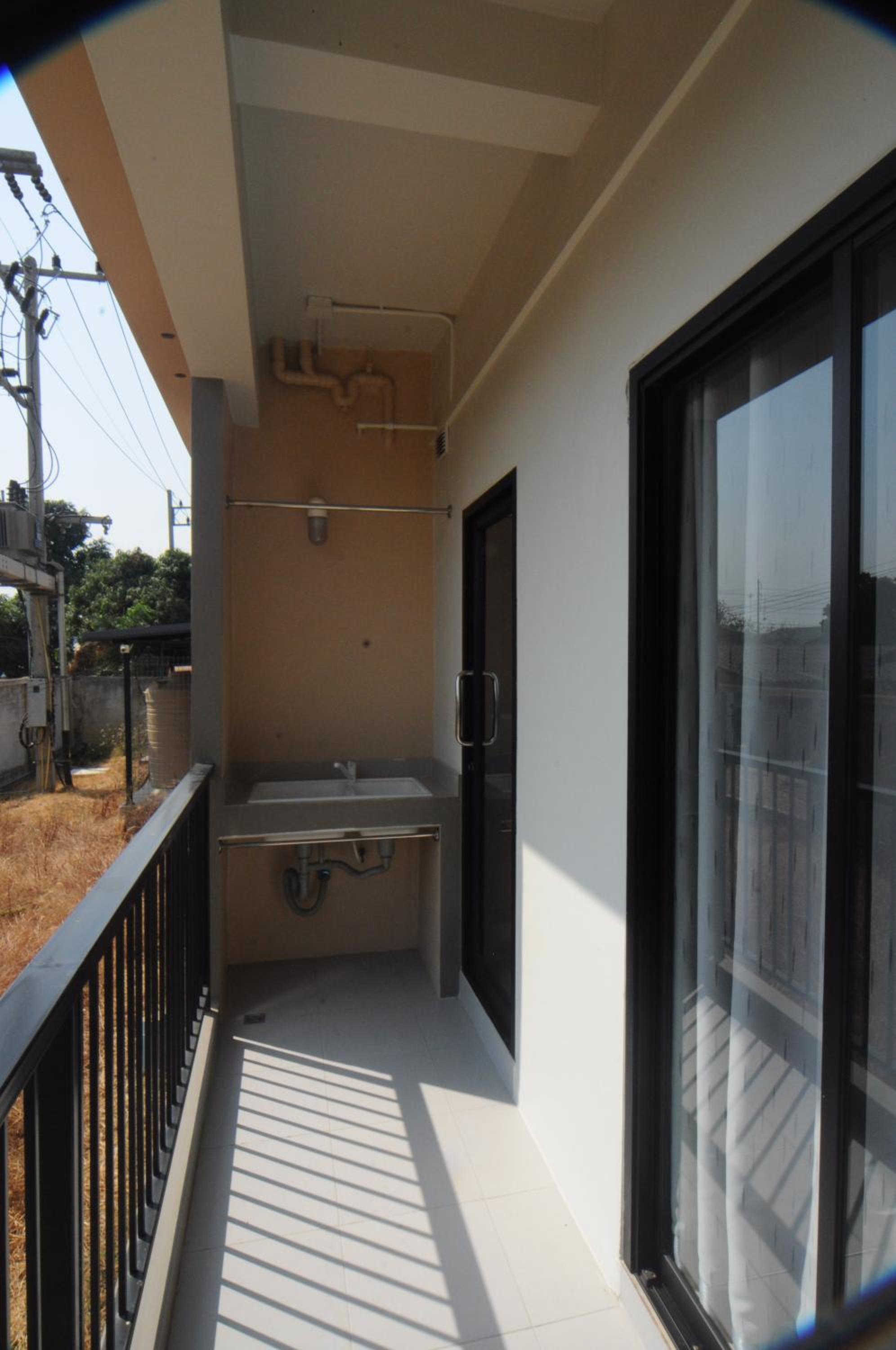 Standard Twin Room - Photo 5