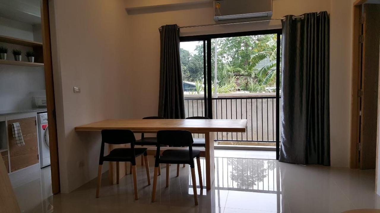 One-Bedroom Suite - Photo 6