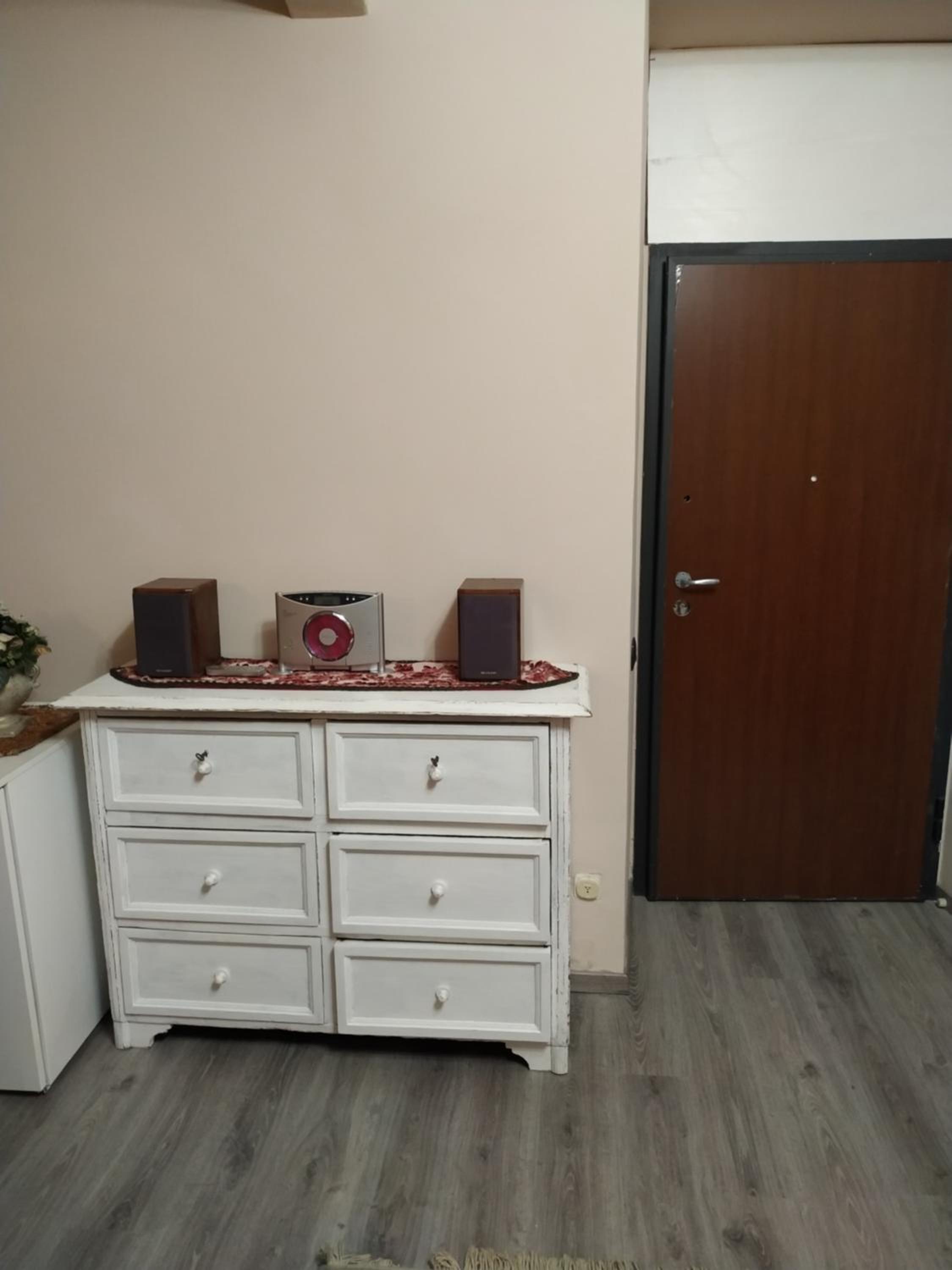 One-Bedroom Apartment - Photo 7
