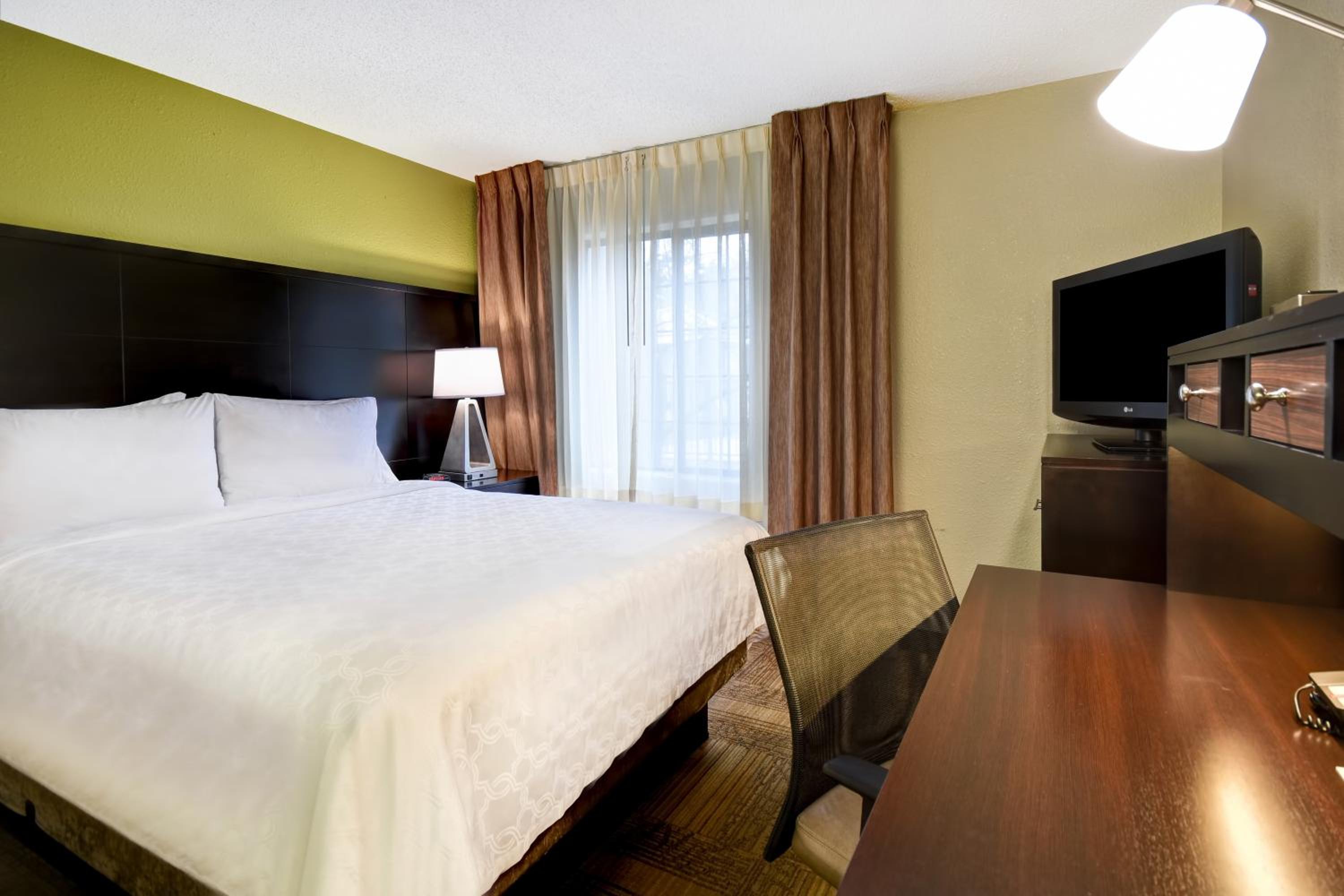 Two-Bedroom Suite with One King and One Queen Bed - Photo 2