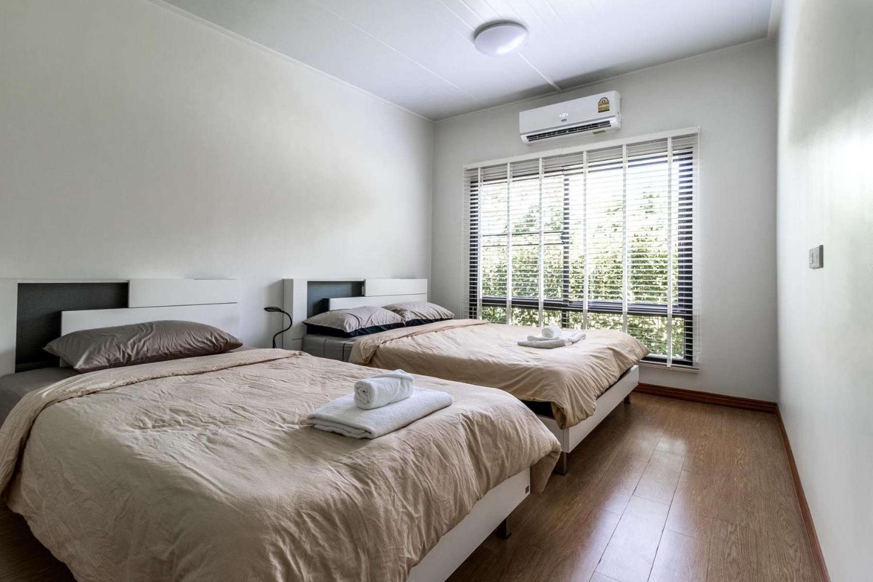 One-Bedroom House - Photo 9