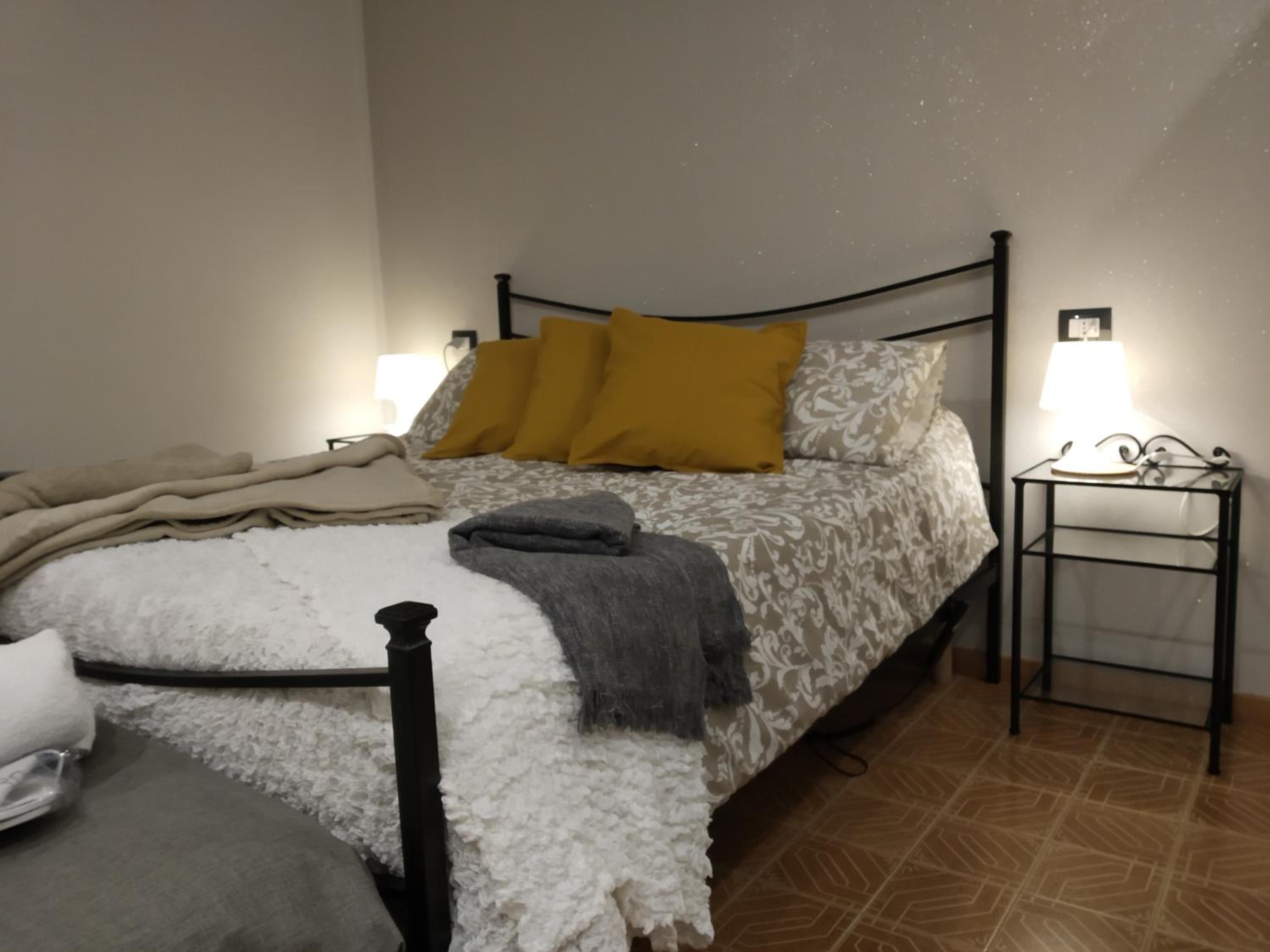 Deluxe Double Room with Shower photo 1