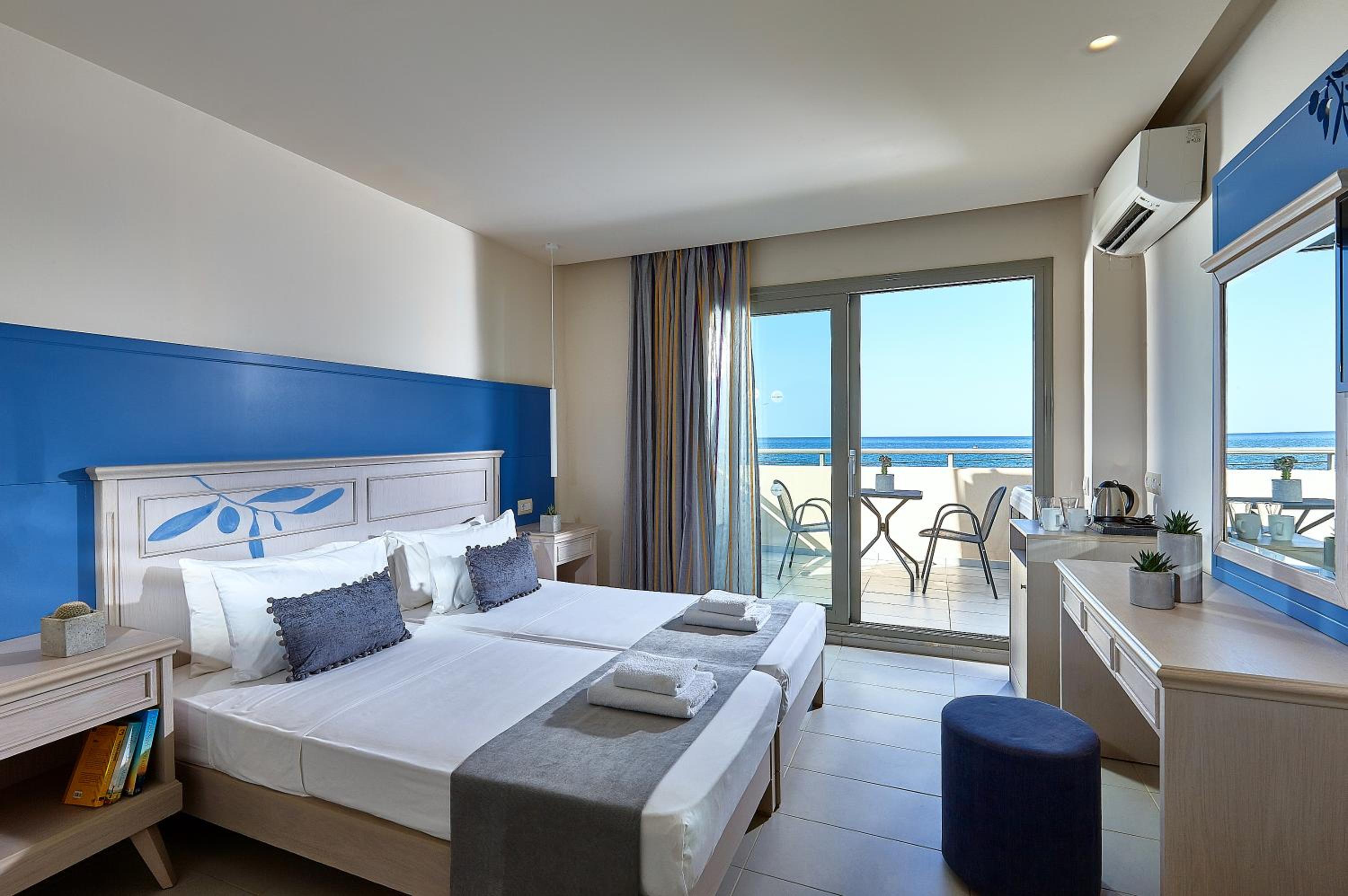 One Bedroom Suite Sea View