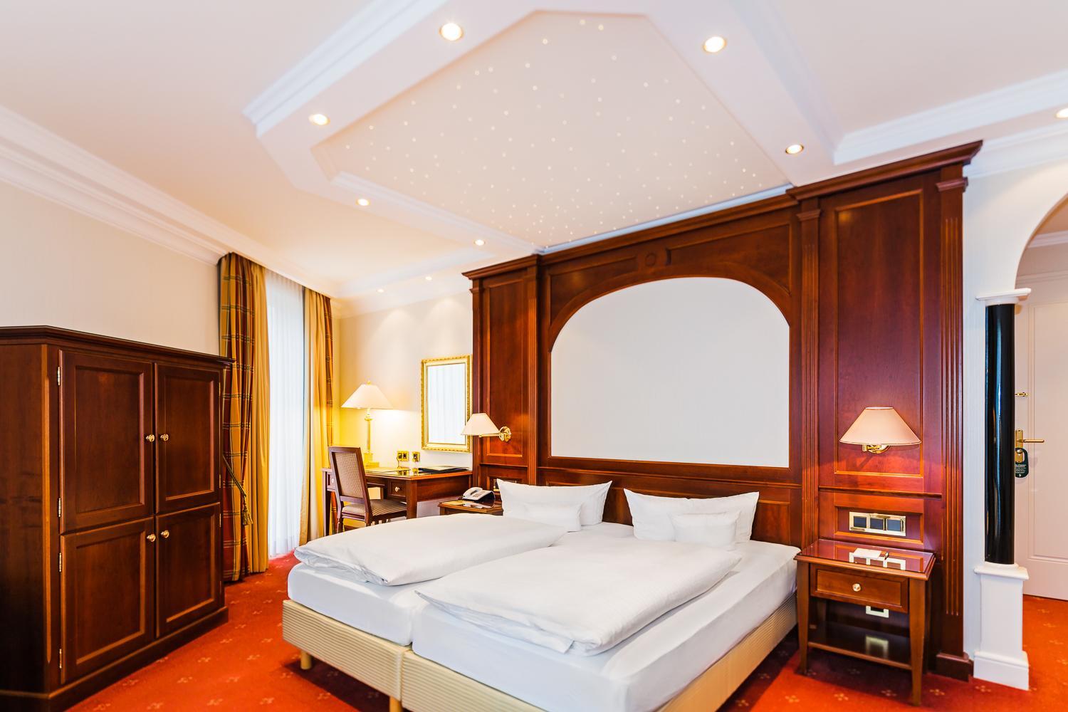 Deluxe Junior Suite photo 2