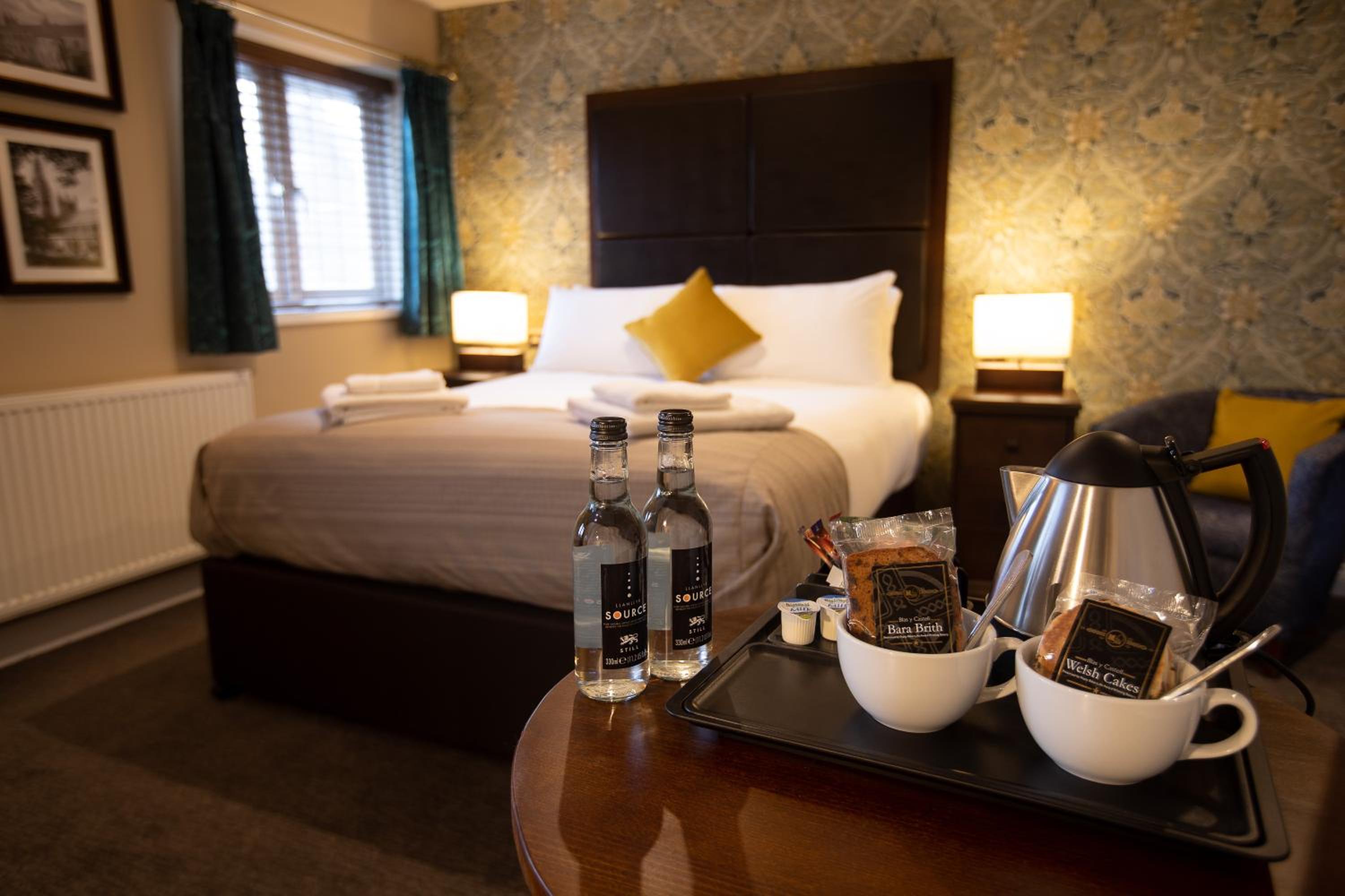 Standard Double Room - Photo 2