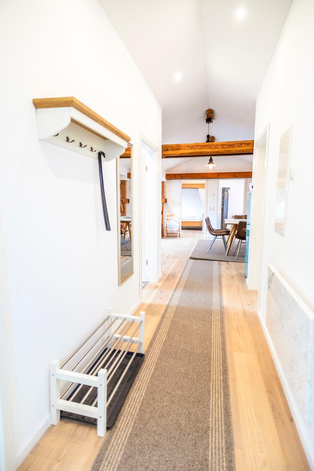 Three-Bedroom Apartment with Balcony photo 2