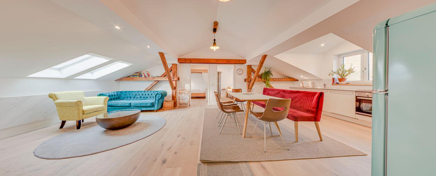 Three-Bedroom Apartment with Balcony photo 1