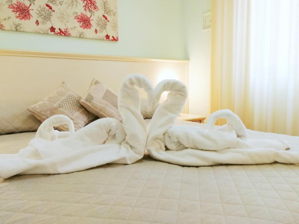 Double or Twin Room photo 2