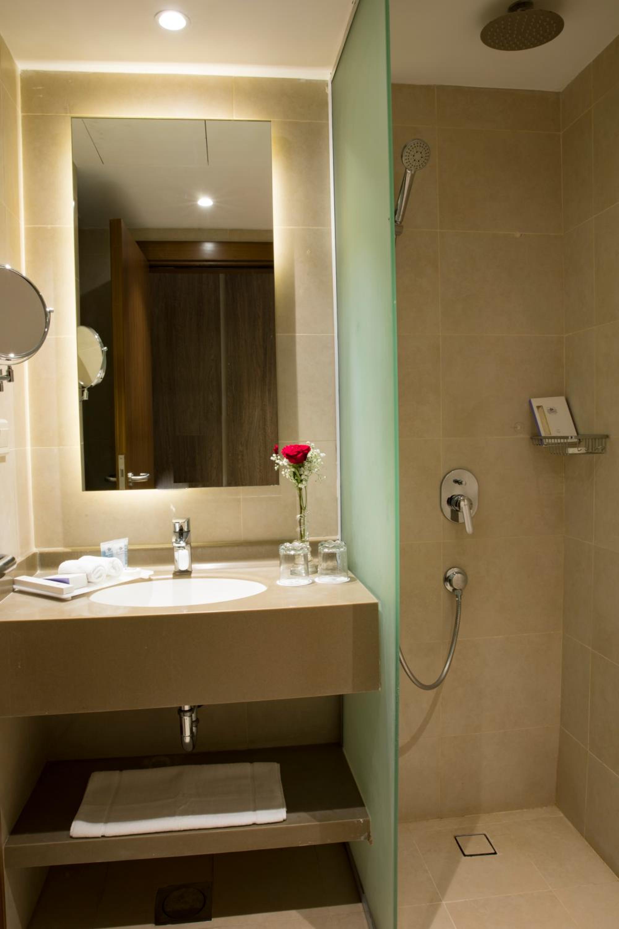 Privilege Double Room With View photo 3