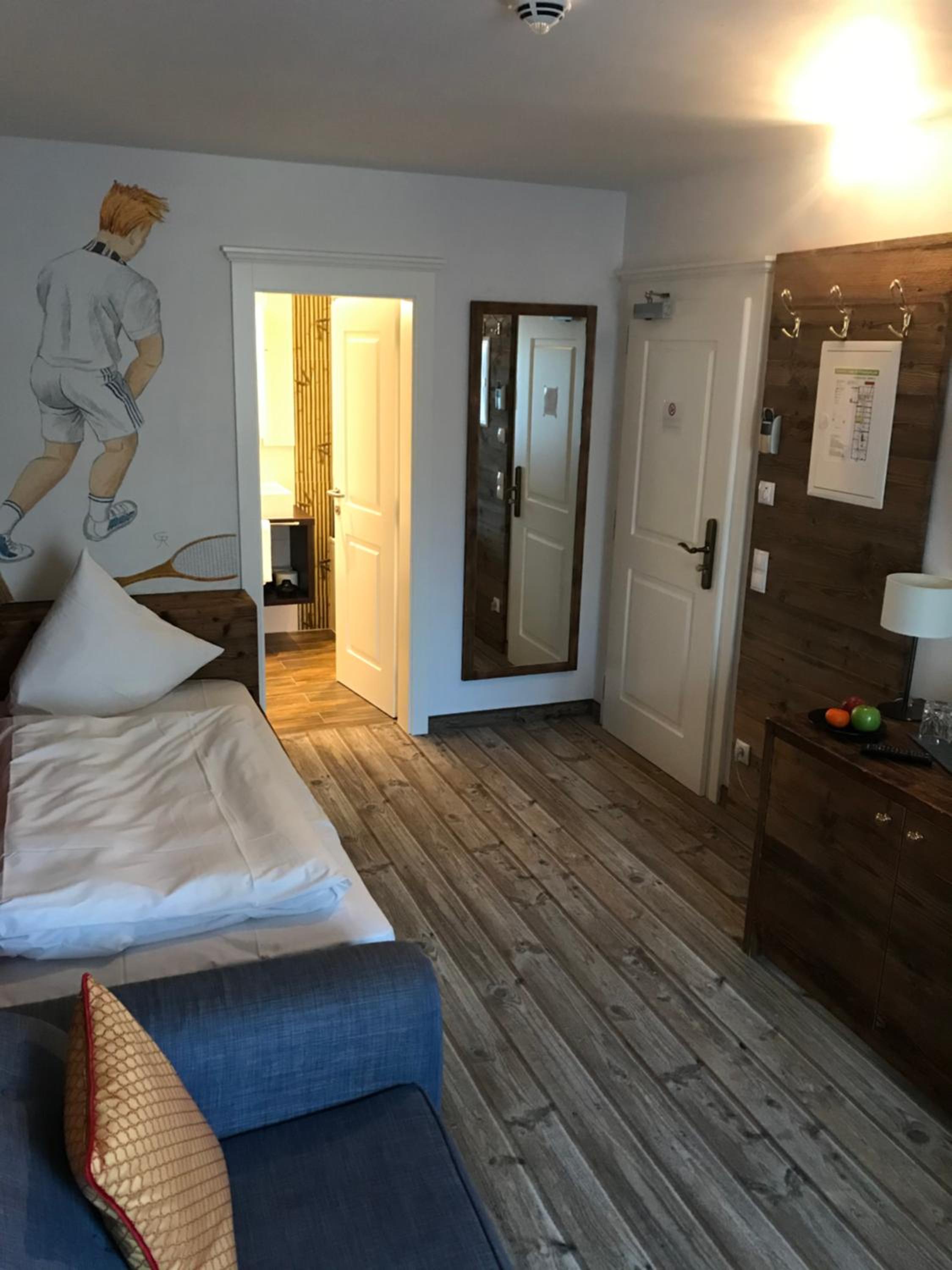 Single Room photo 2