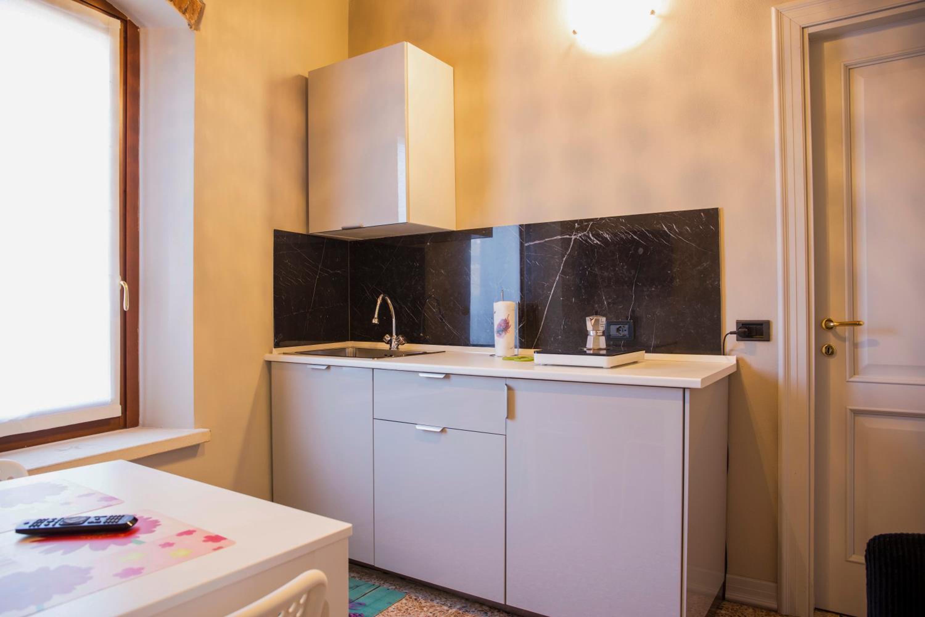One-Bedroom Apartment - Photo 14