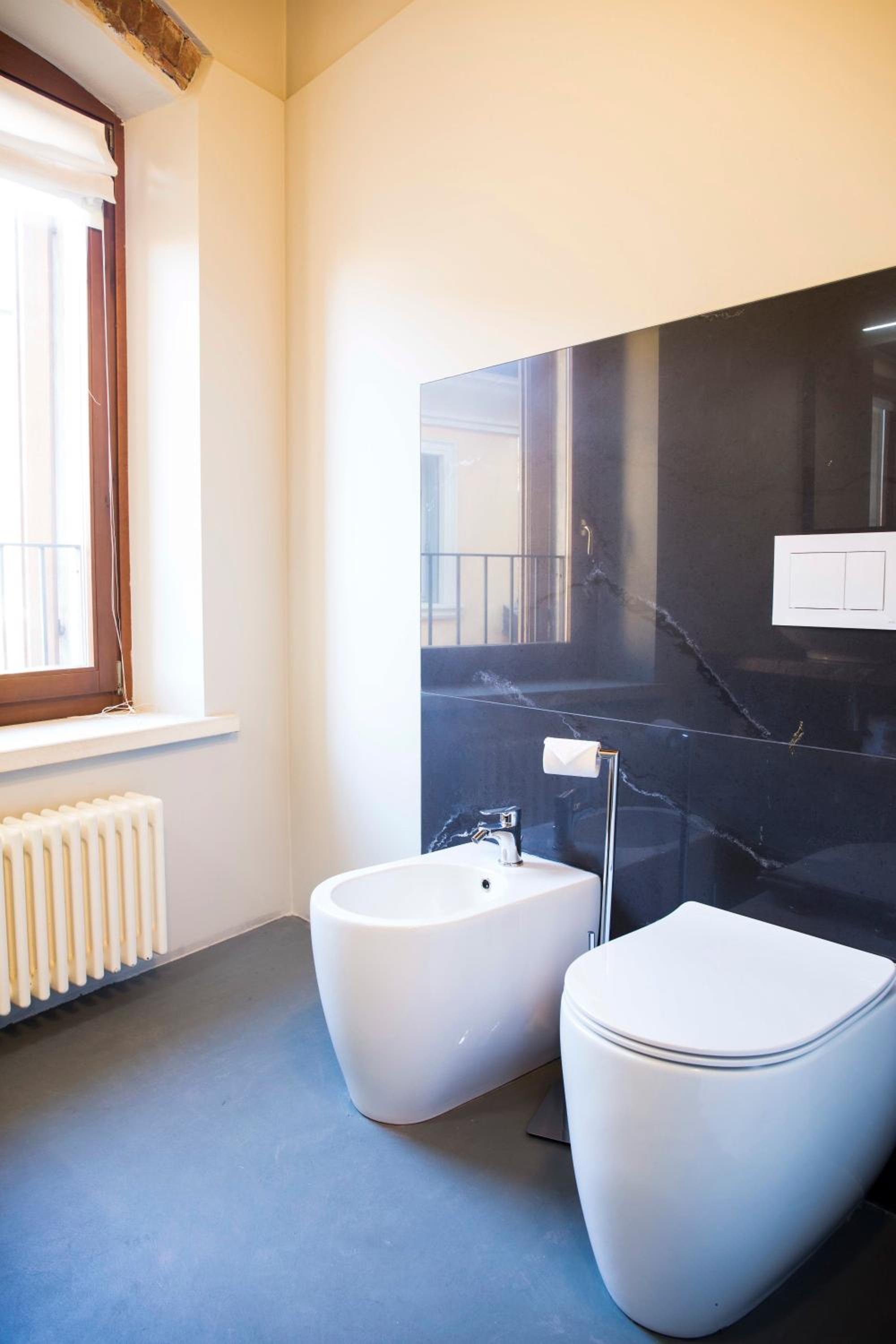 One-Bedroom Apartment - Photo 8