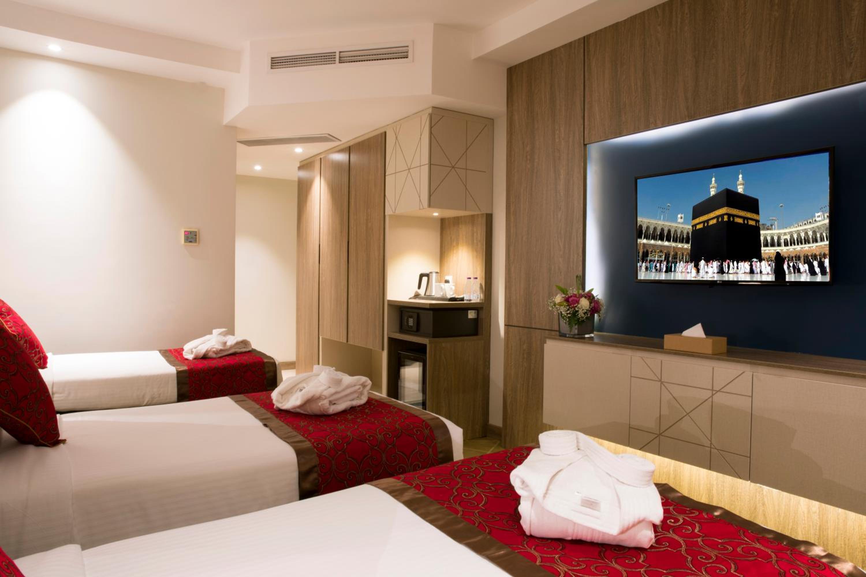 Classic Triple Room - Cityside