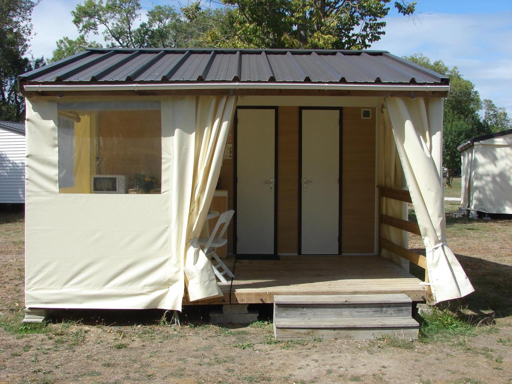 Lodge with Shared Bathroom (4 Persons) photo 3