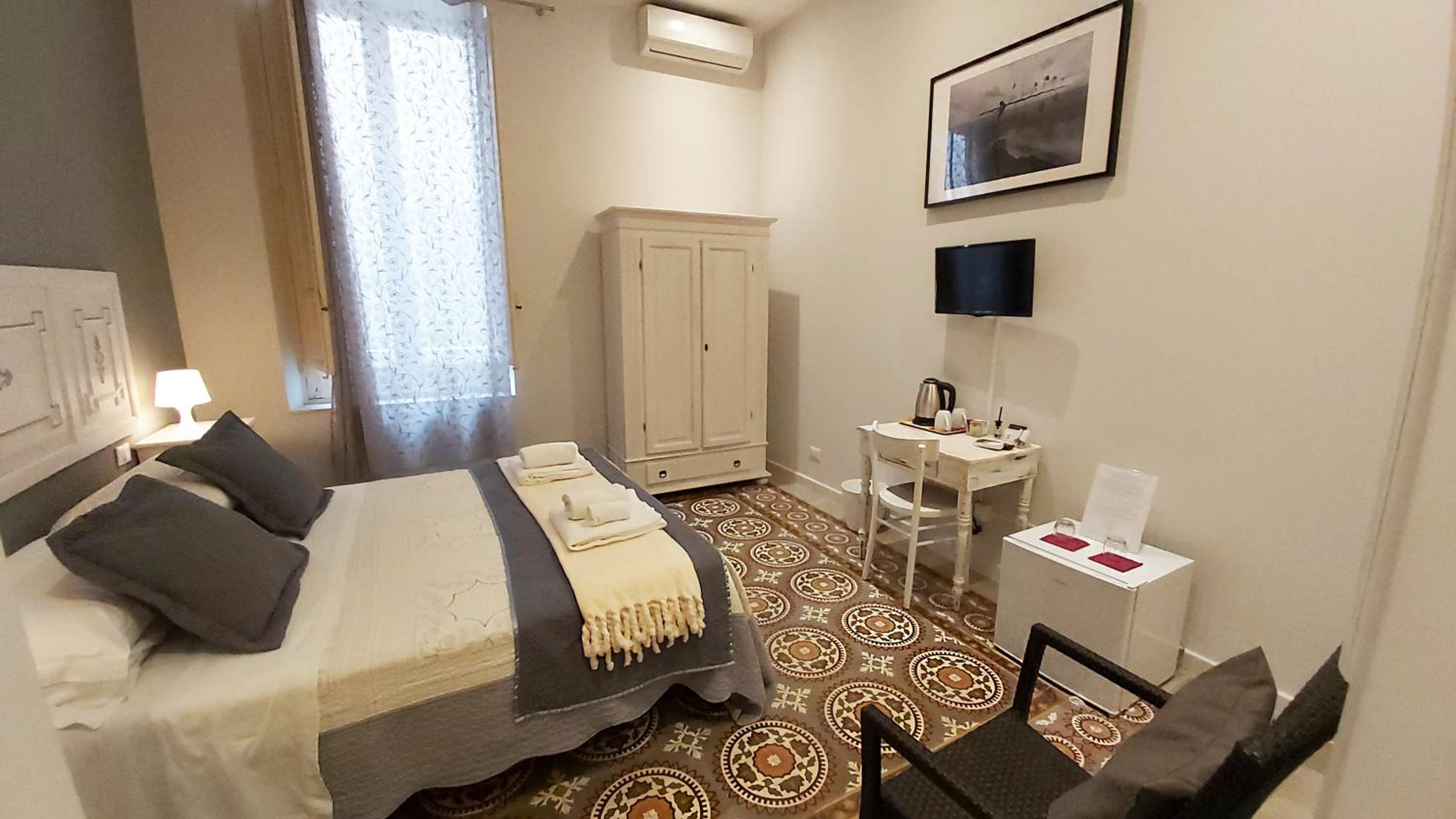 Large Double Room
