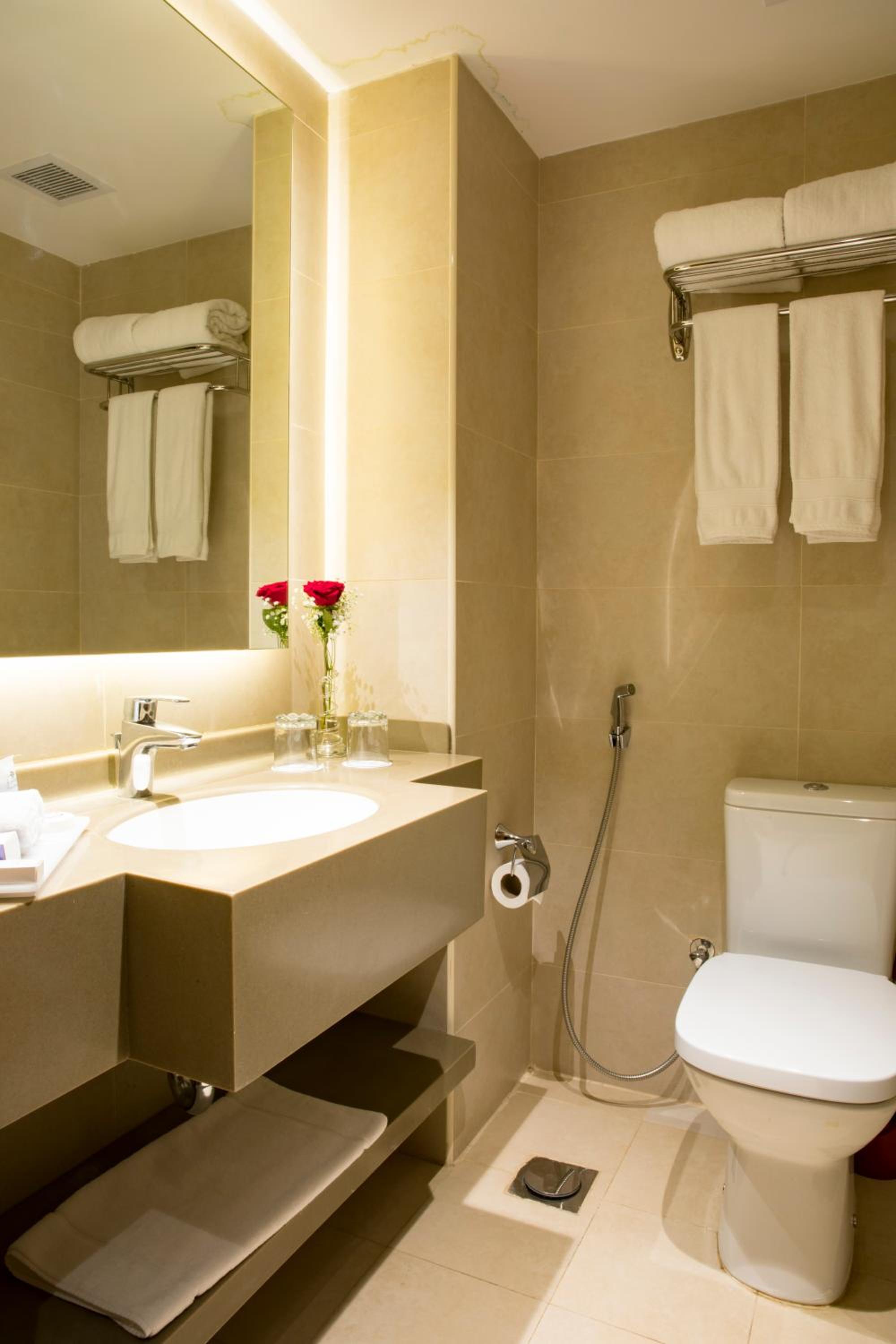 Classic Twin Room - Cityside photo 2