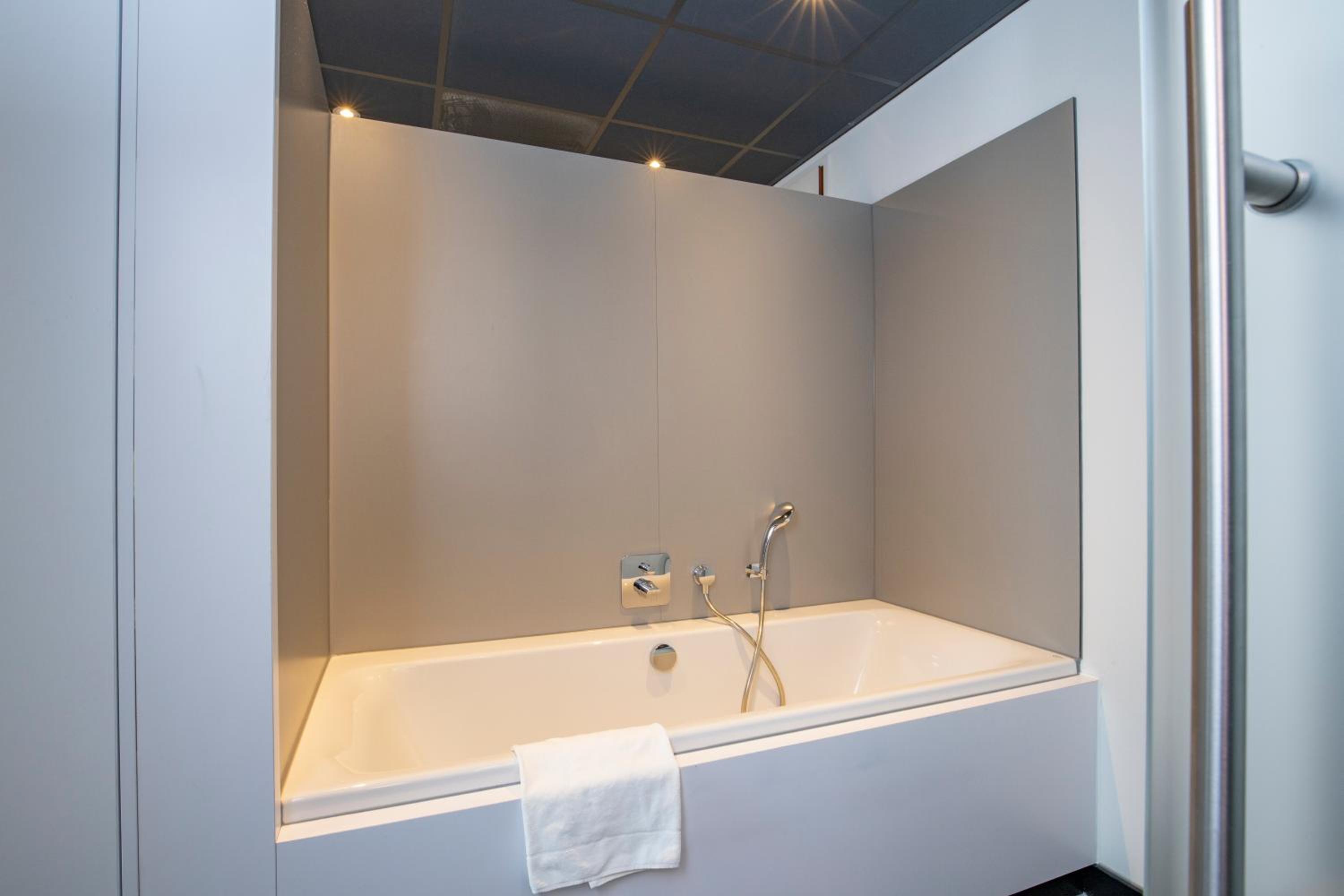 Superior King Room photo 2