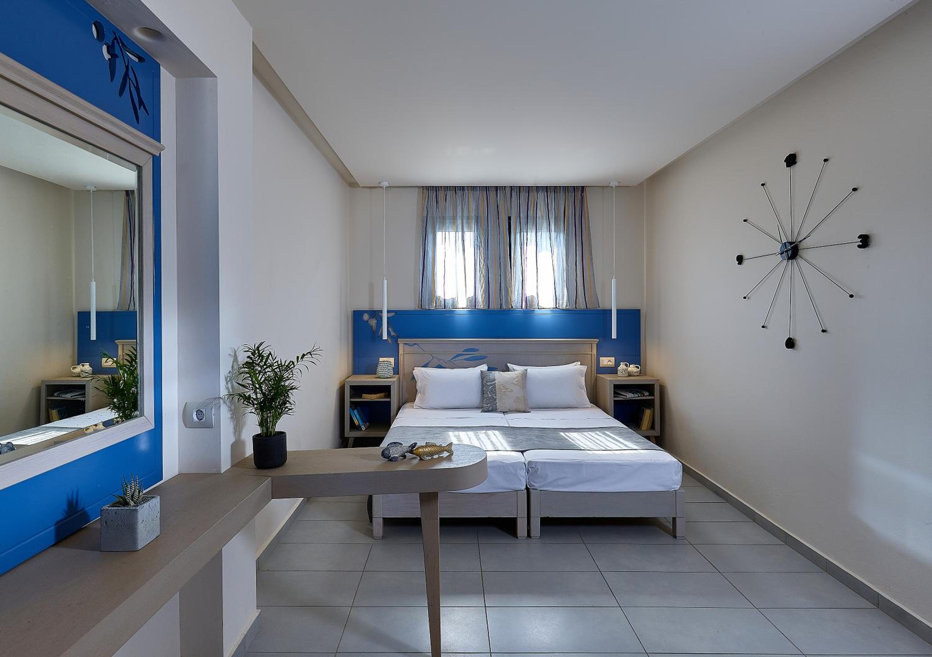 One Bedroom Suite Garden or Land View (2 Adults + 2 Children)