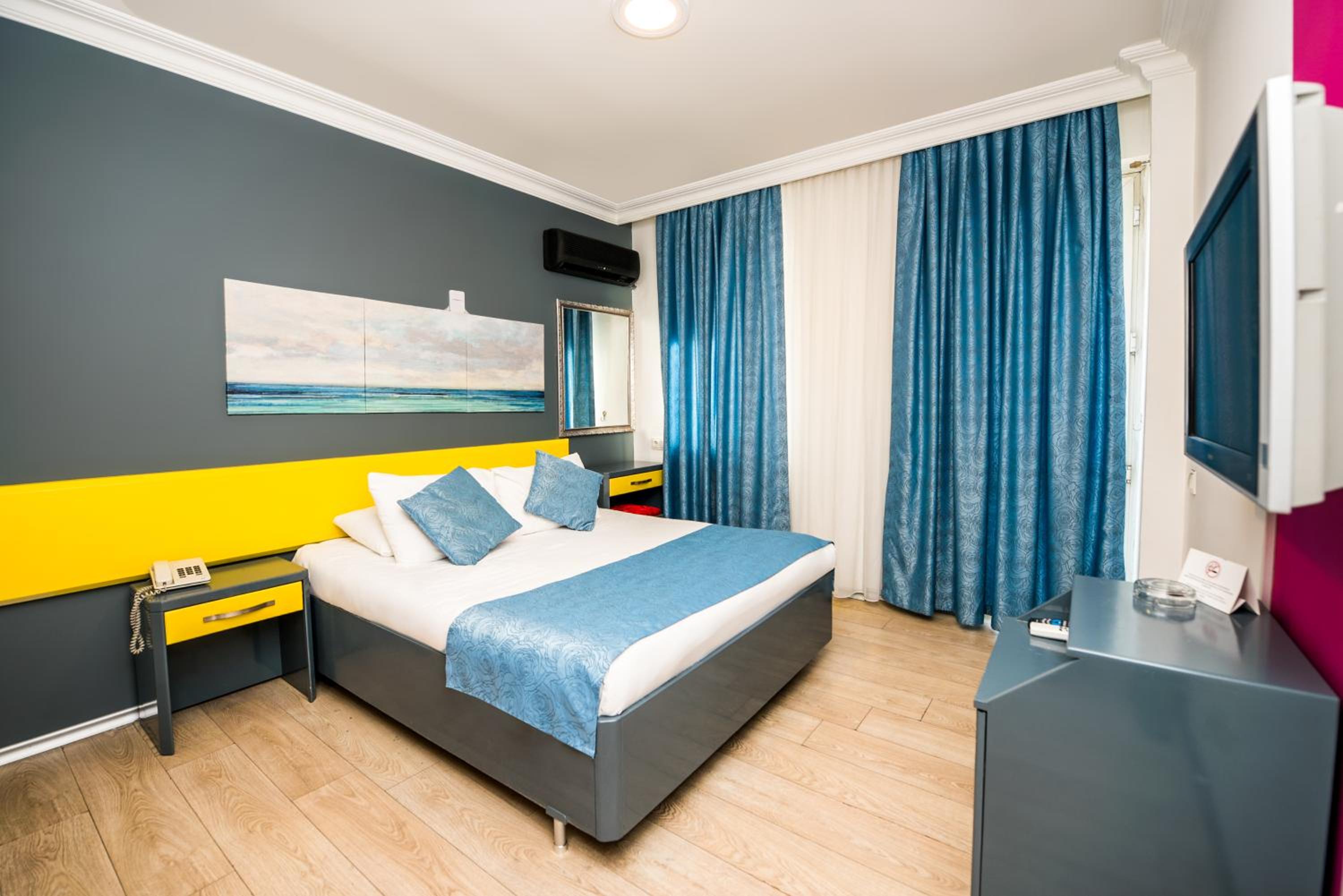 Large Double Room