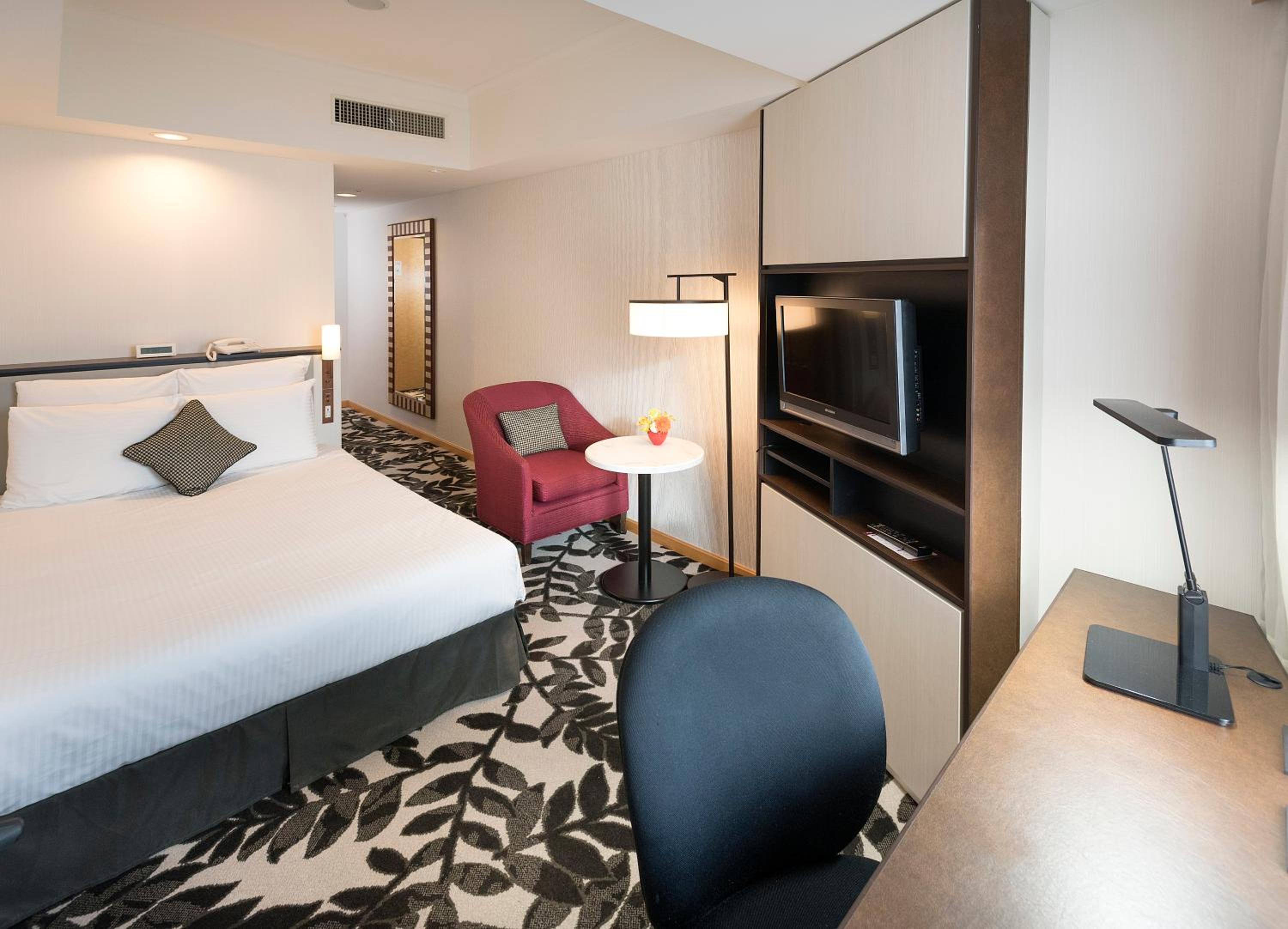 Standard Double Room with City View - smoking - Photo 3