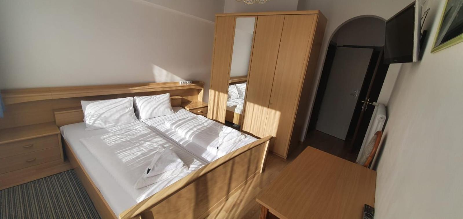 Double Room with Balcony photo 2
