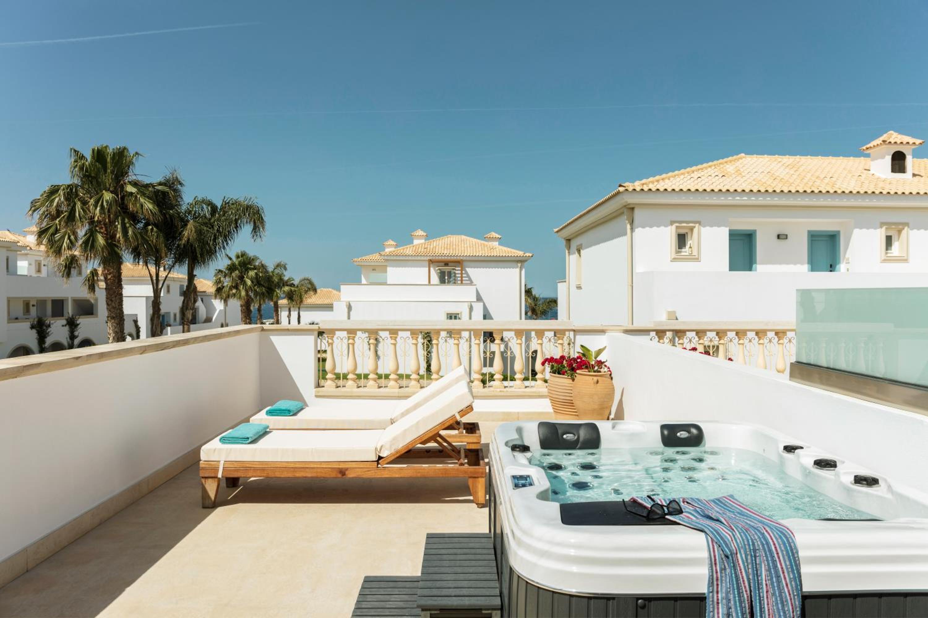 Relax in your private jacuzzi with stunning views!
