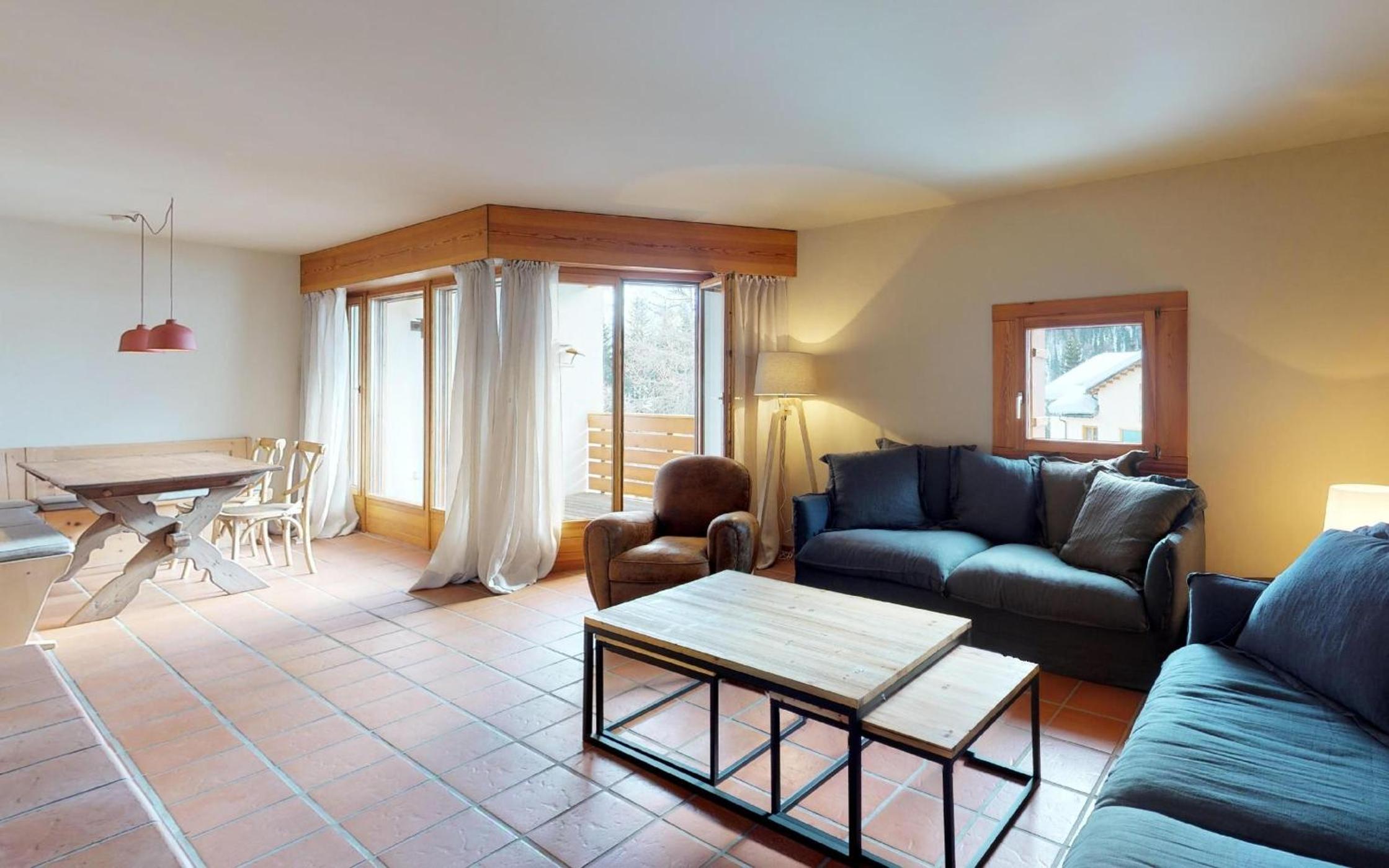 Apartment with Mountain View photo 1