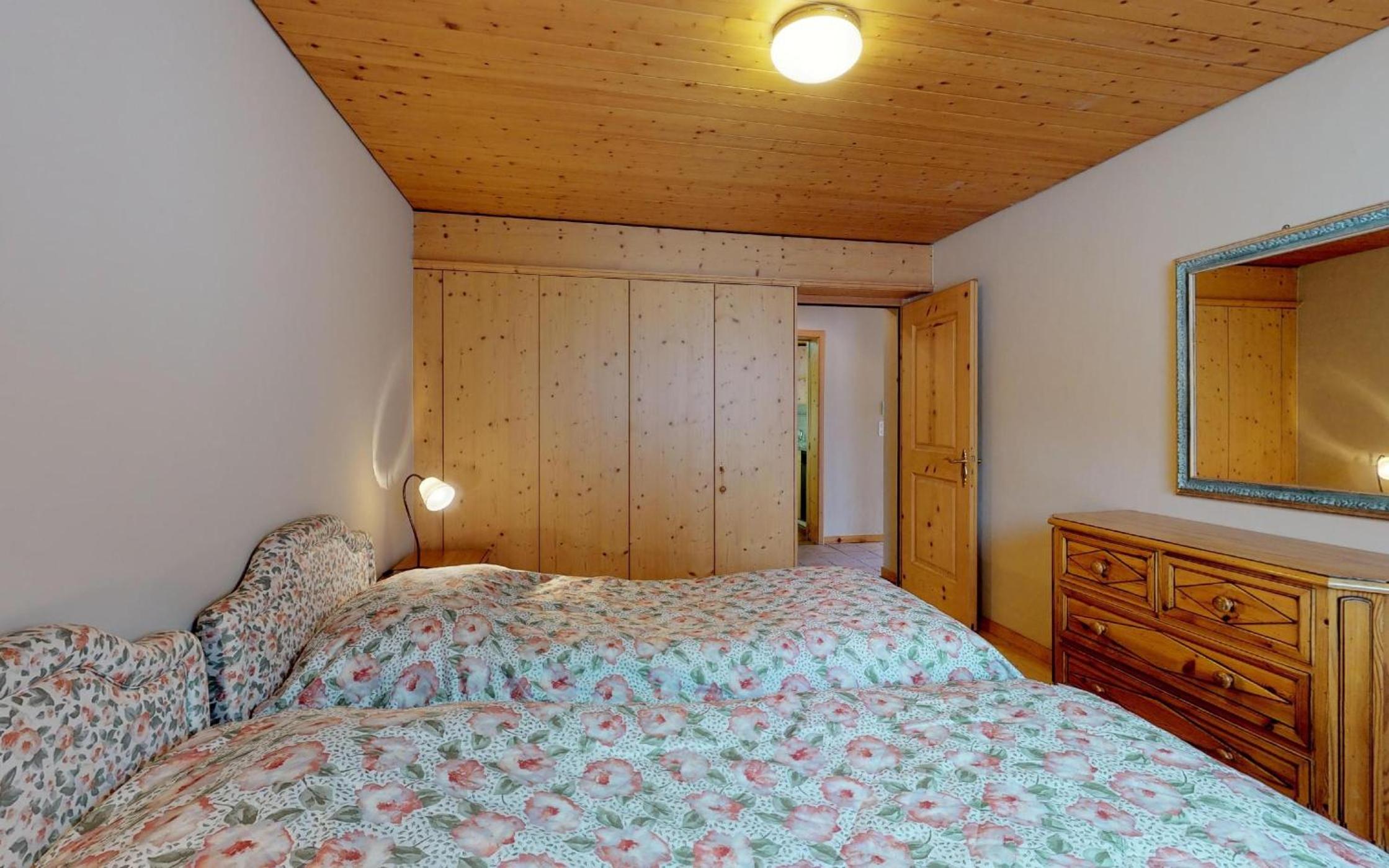 Apartment with Mountain View photo 3