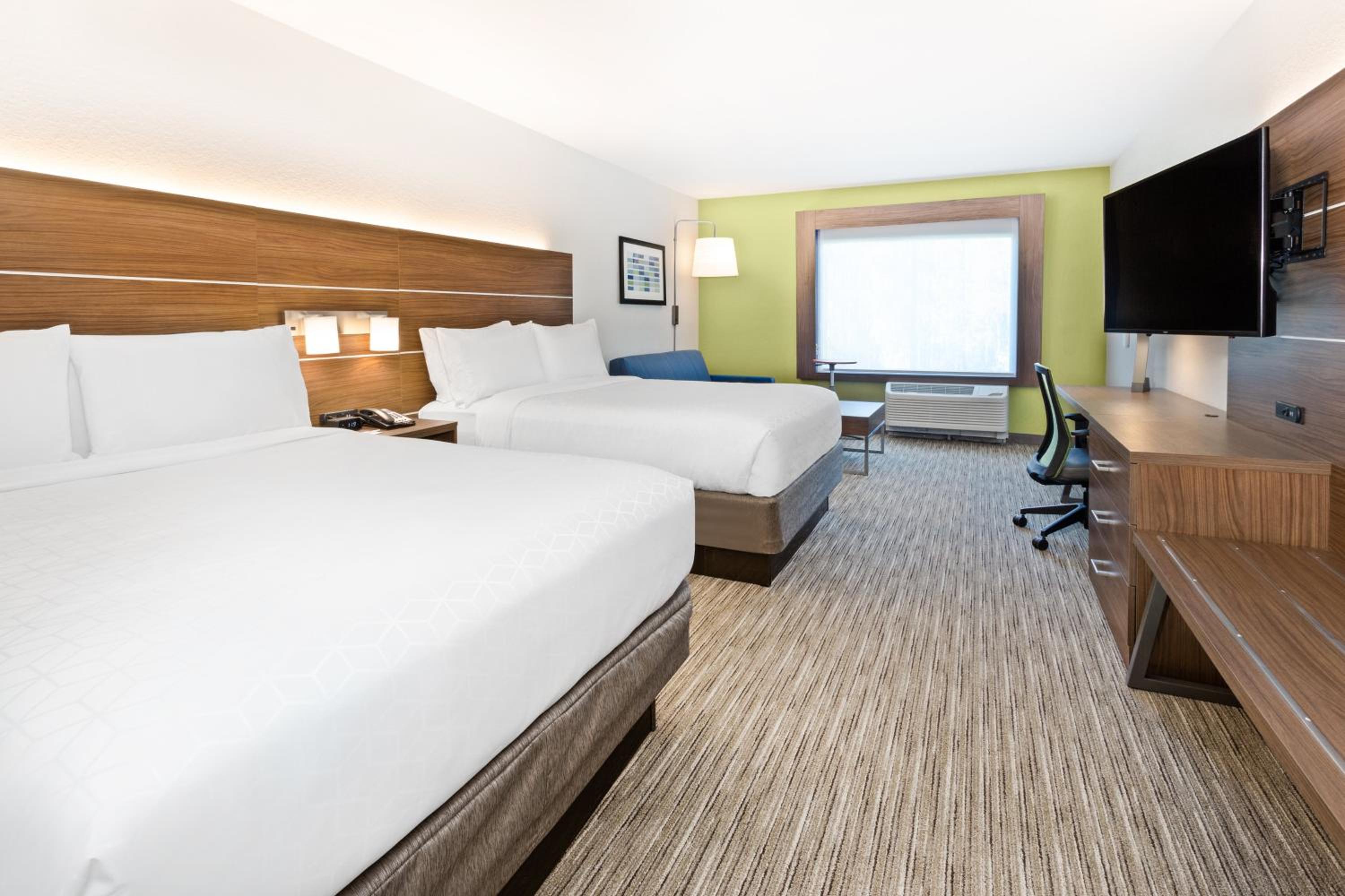 Suite with Two Beds - Non-Smoking - Photo 1