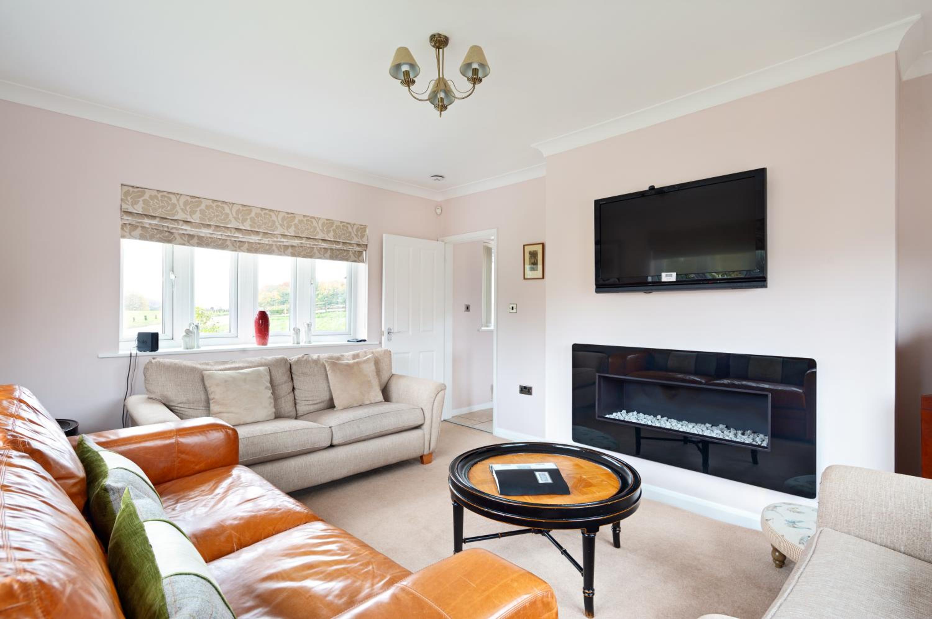 Three-Bedroom House - Amber Lodge