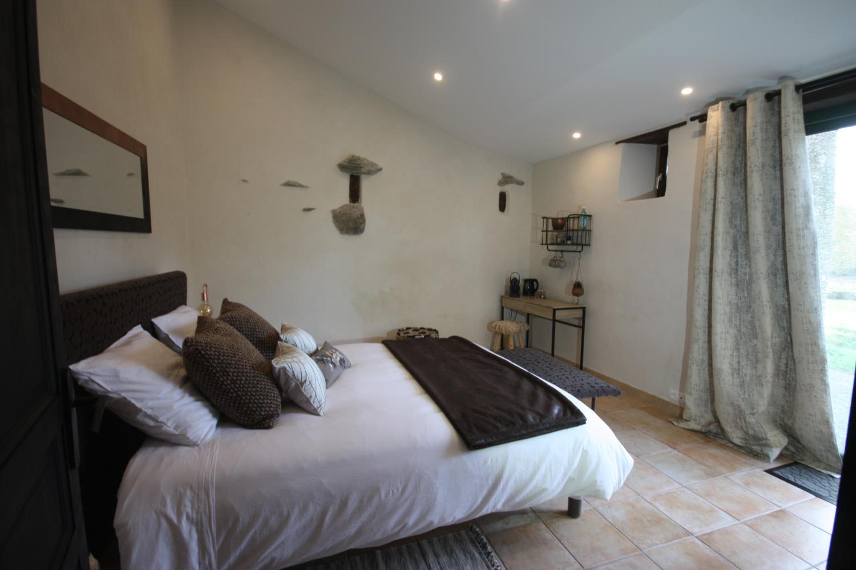 Double Room - Photo 1