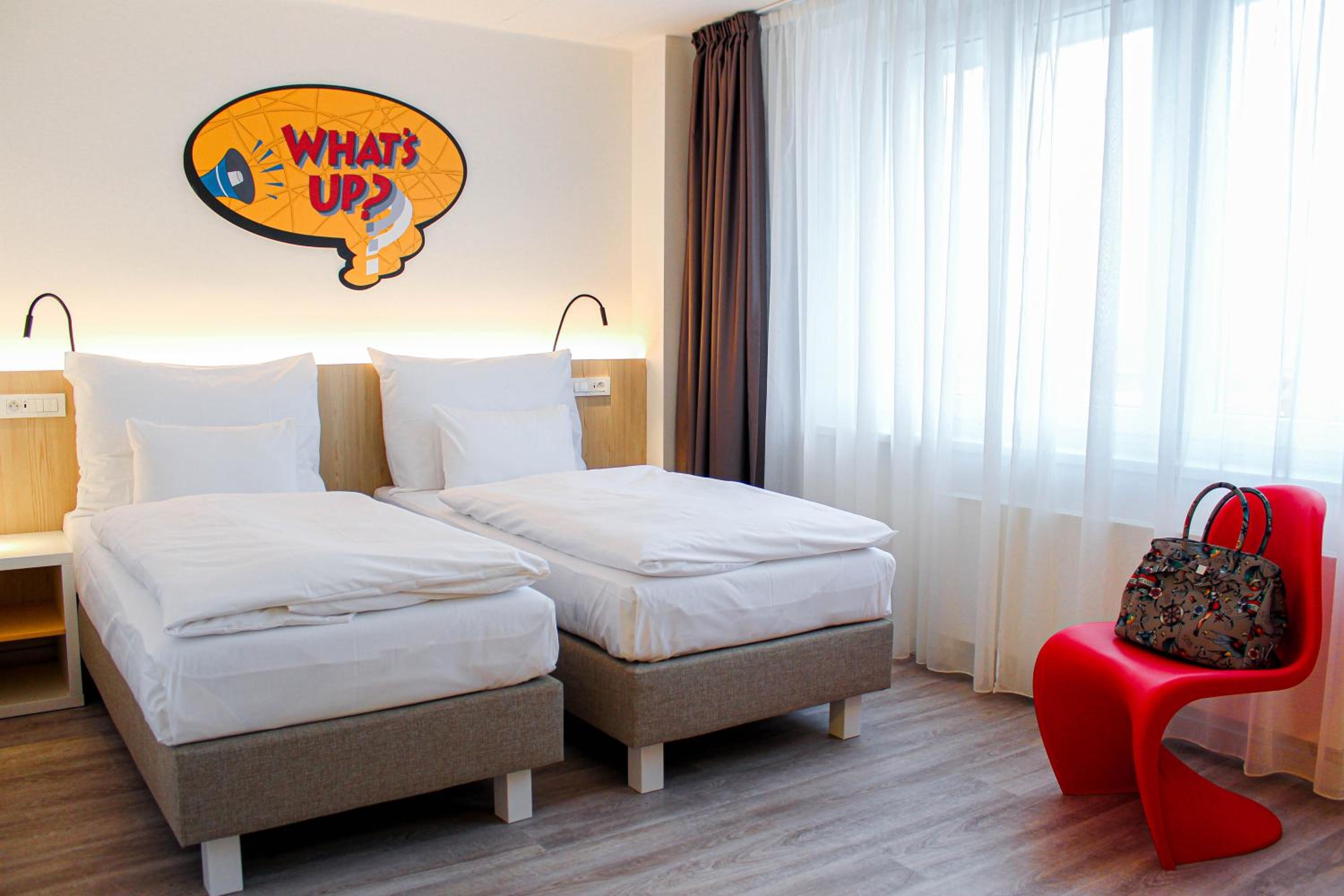 Double or Twin Room - Photo 2