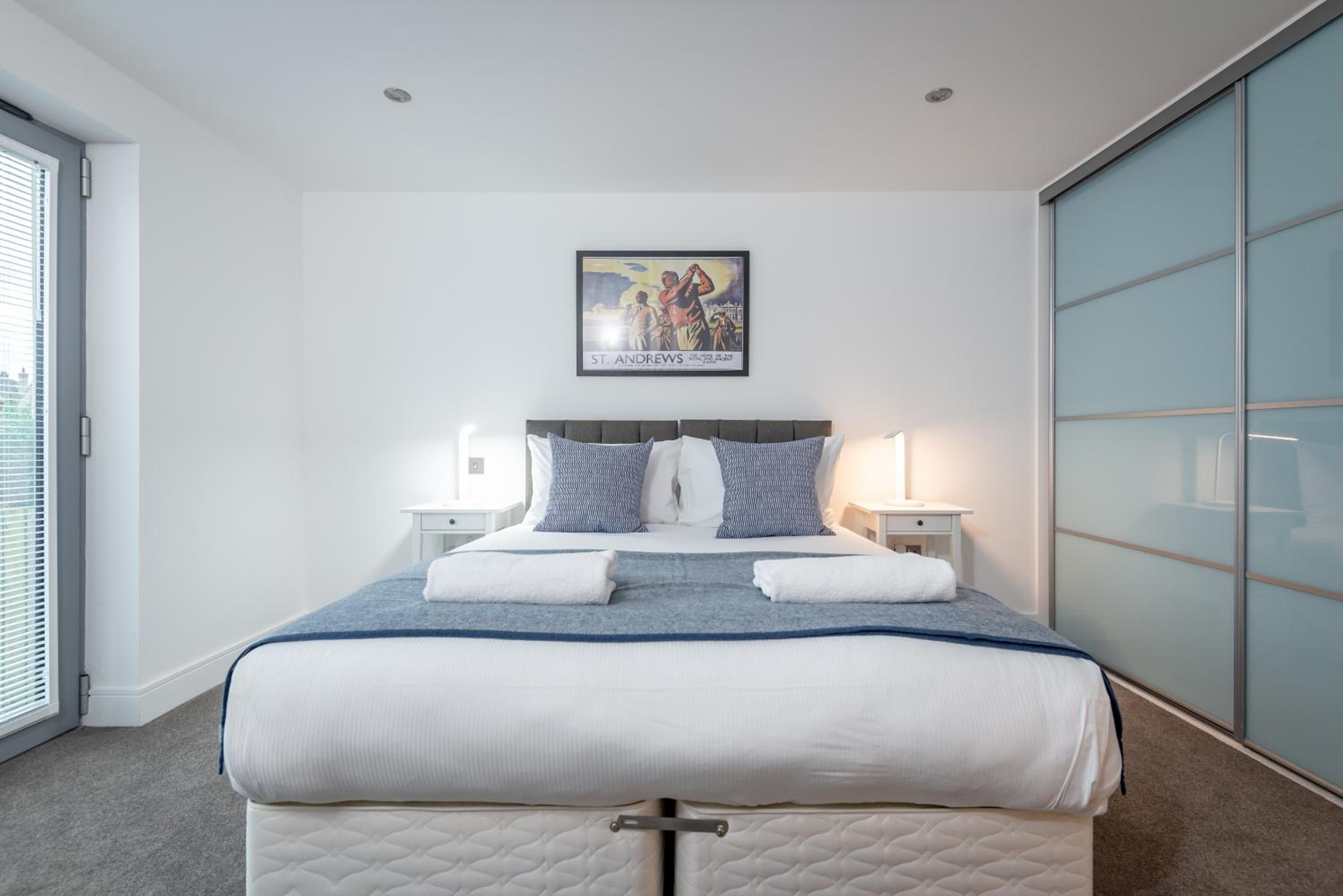 Deluxe Apartment