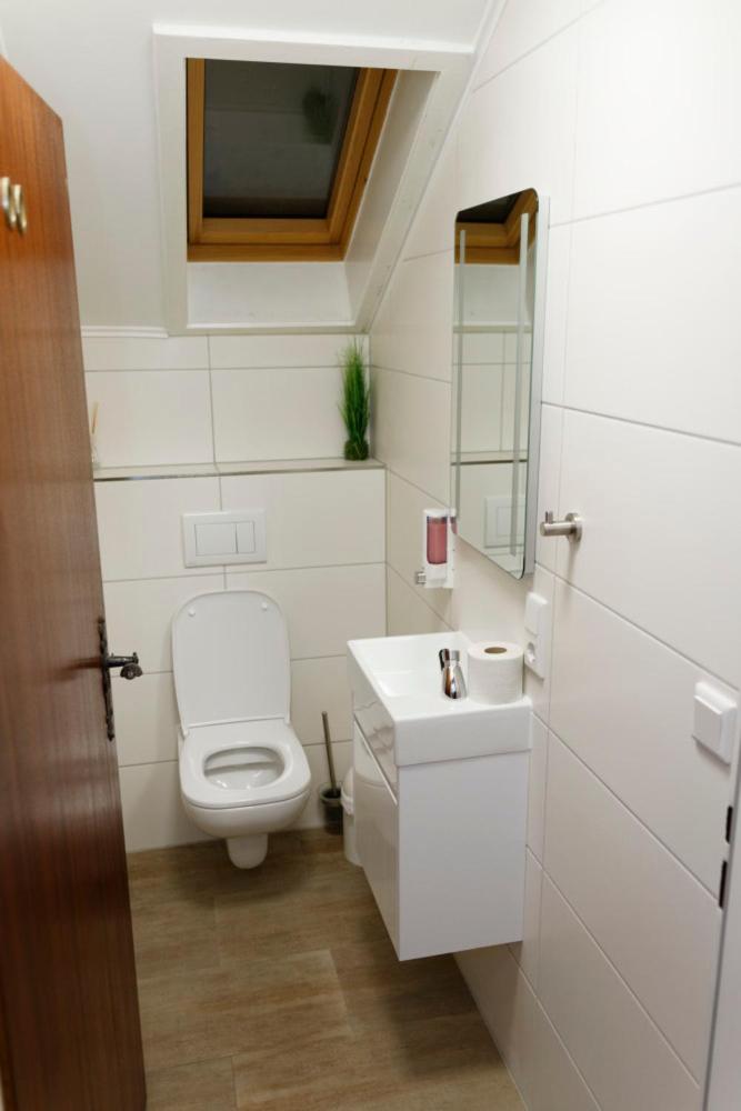 Budget Single Room photo 3