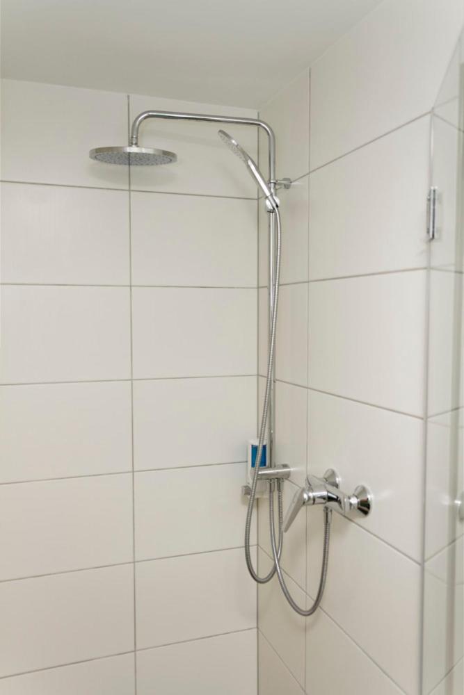 Deluxe Double Room with Balcony - Photo 6